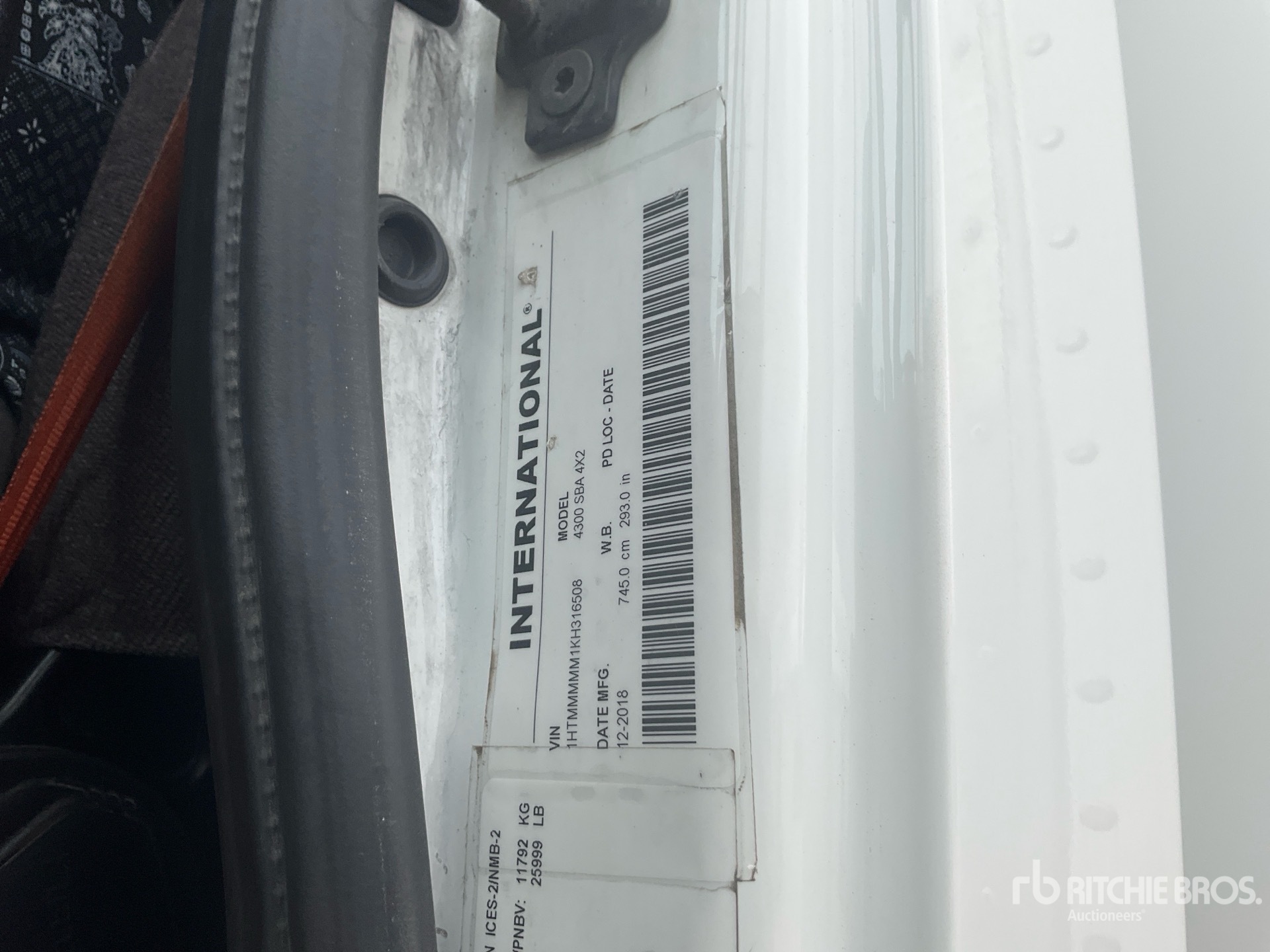 2019 International DuraStar 4300