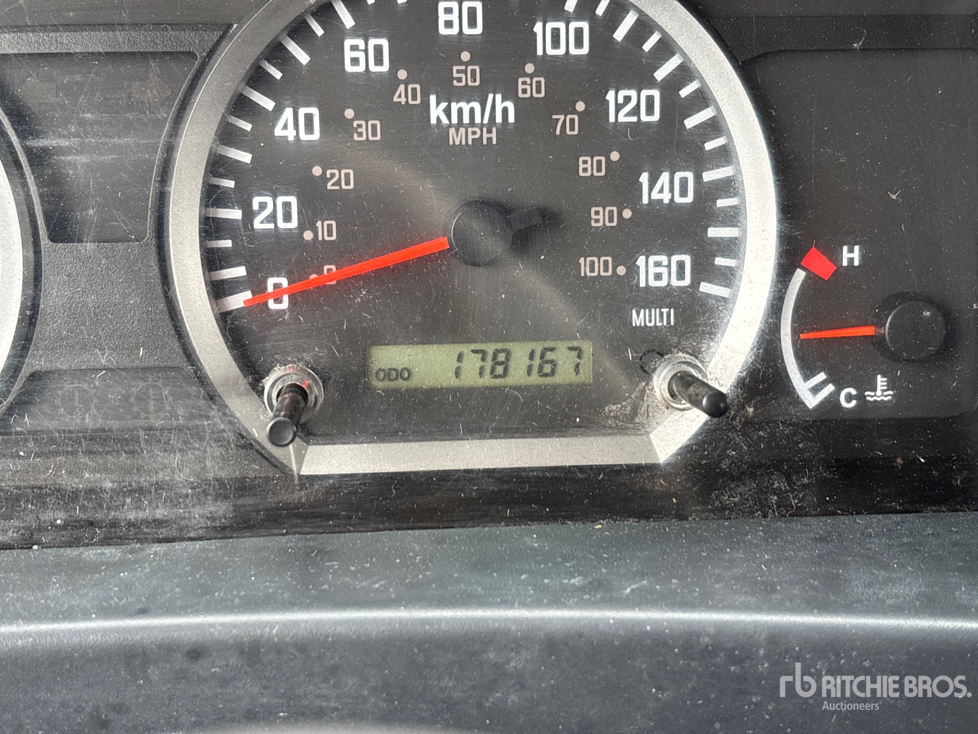 2011 Isuzu NPR