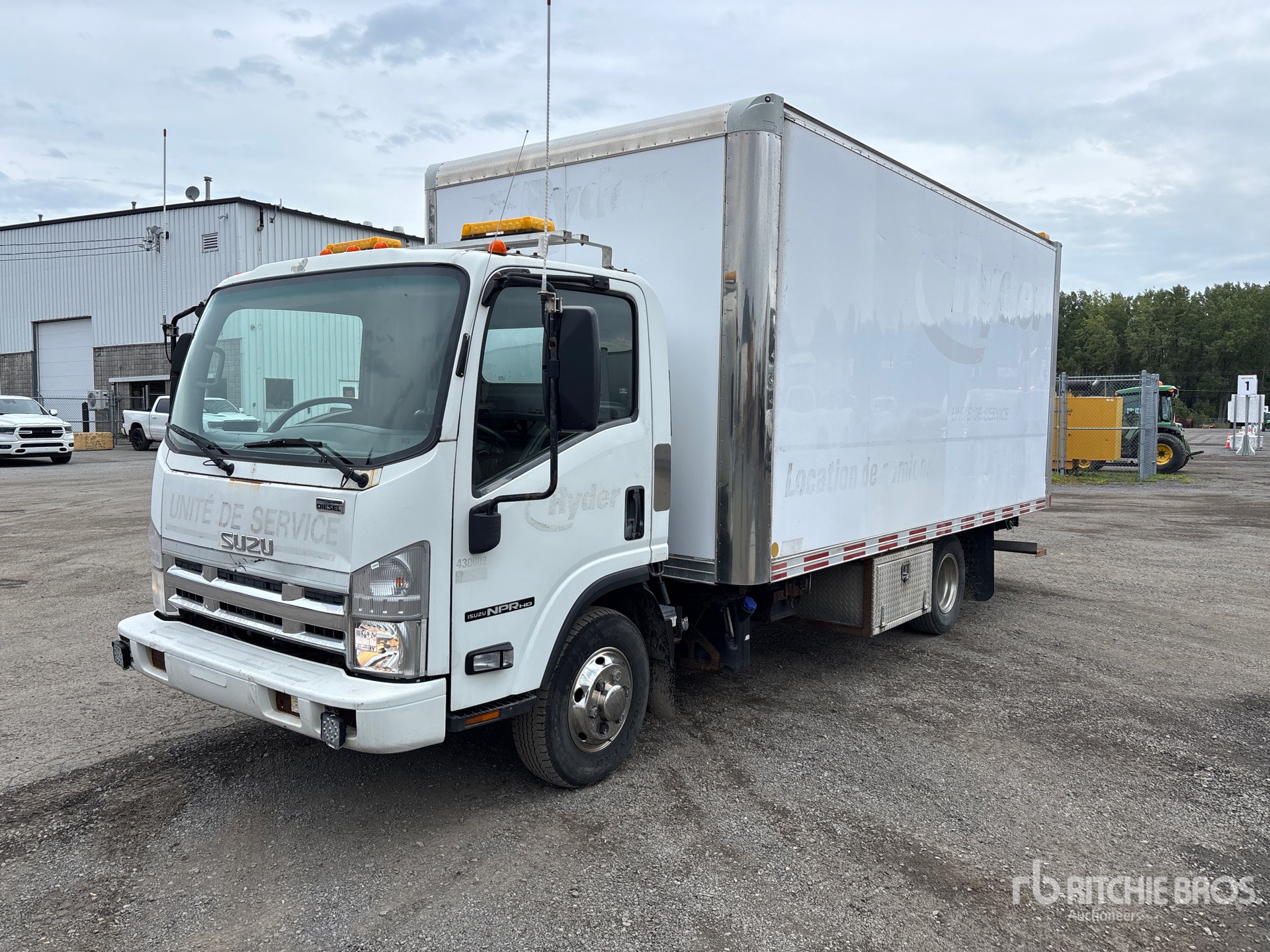 2011 Isuzu NPR