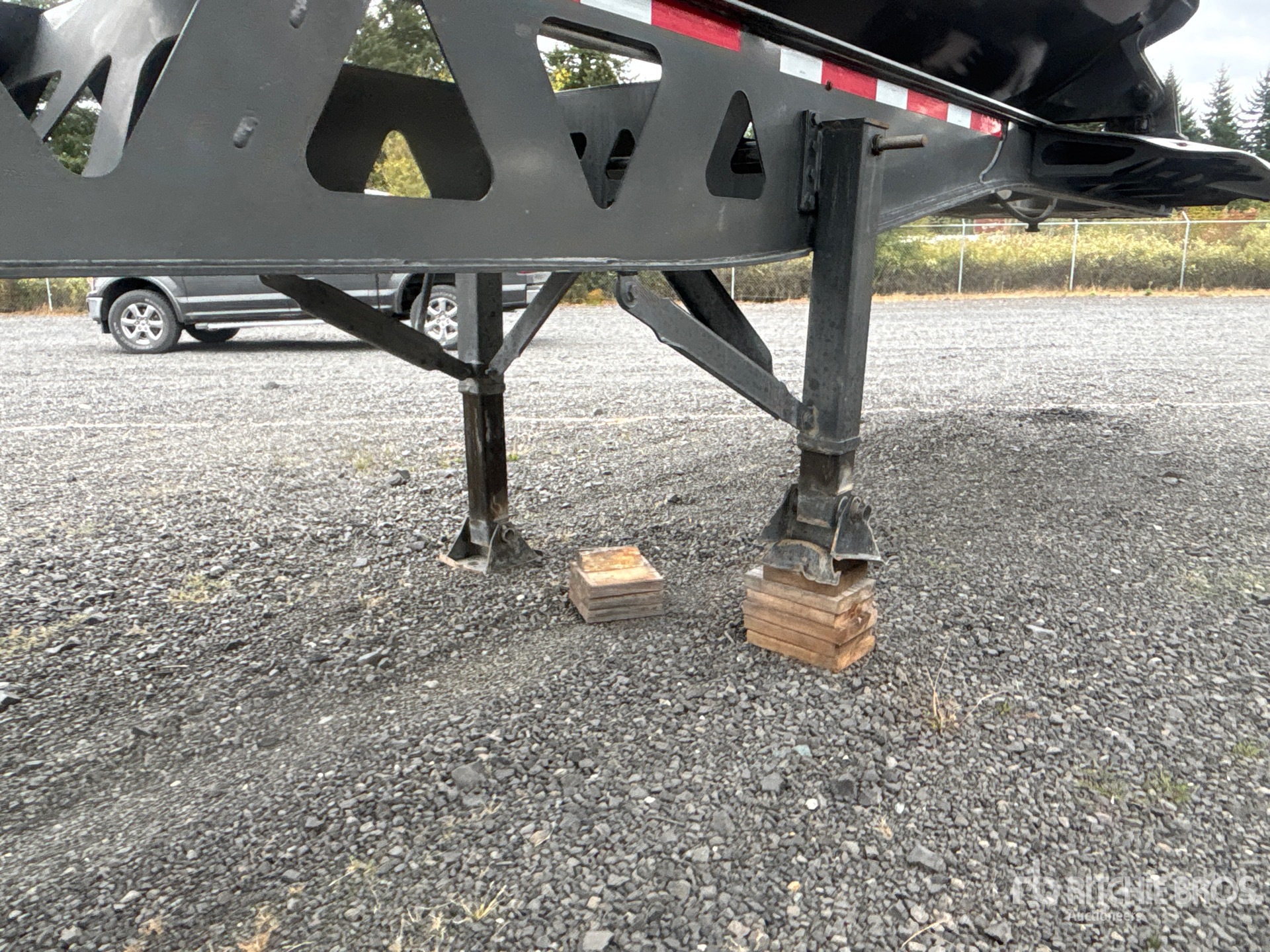 2018 Trail King TK60SSD-484