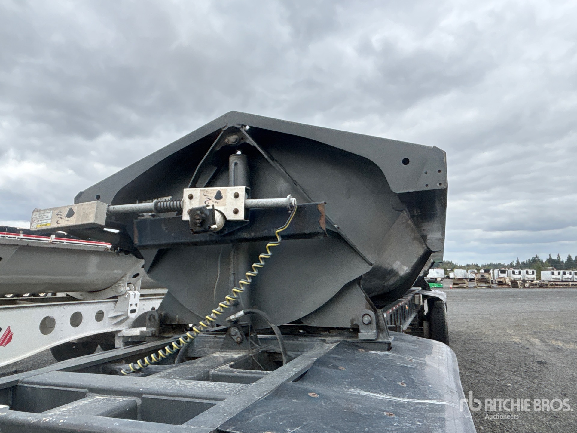 2018 Trail King TK60SSD-484