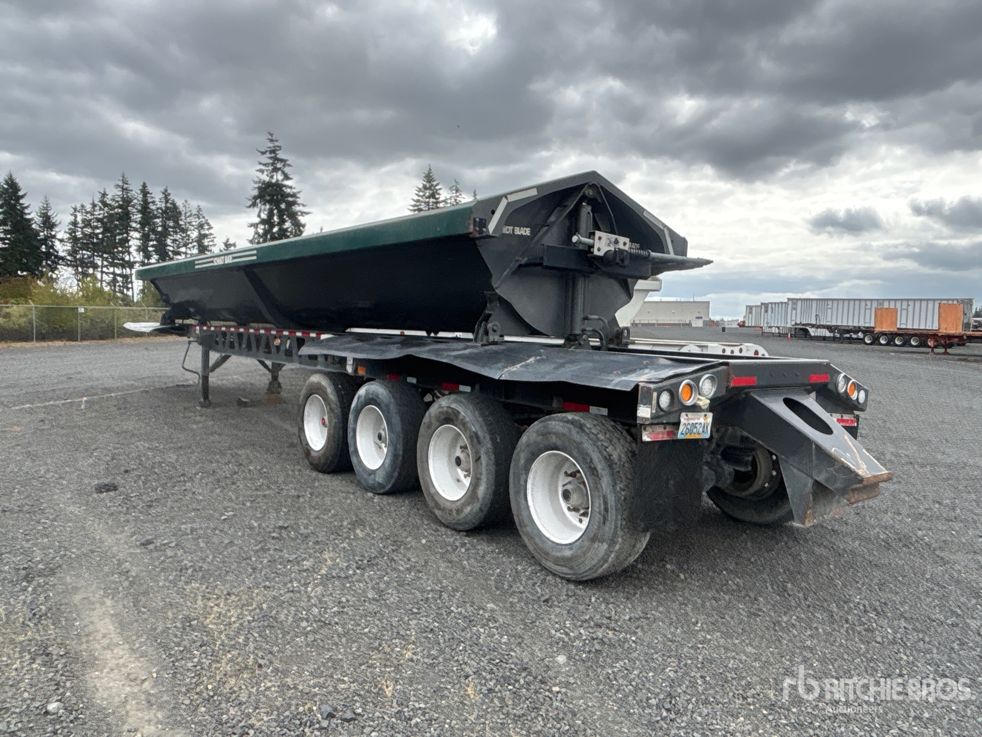 2018 Trail King TK60SSD-484