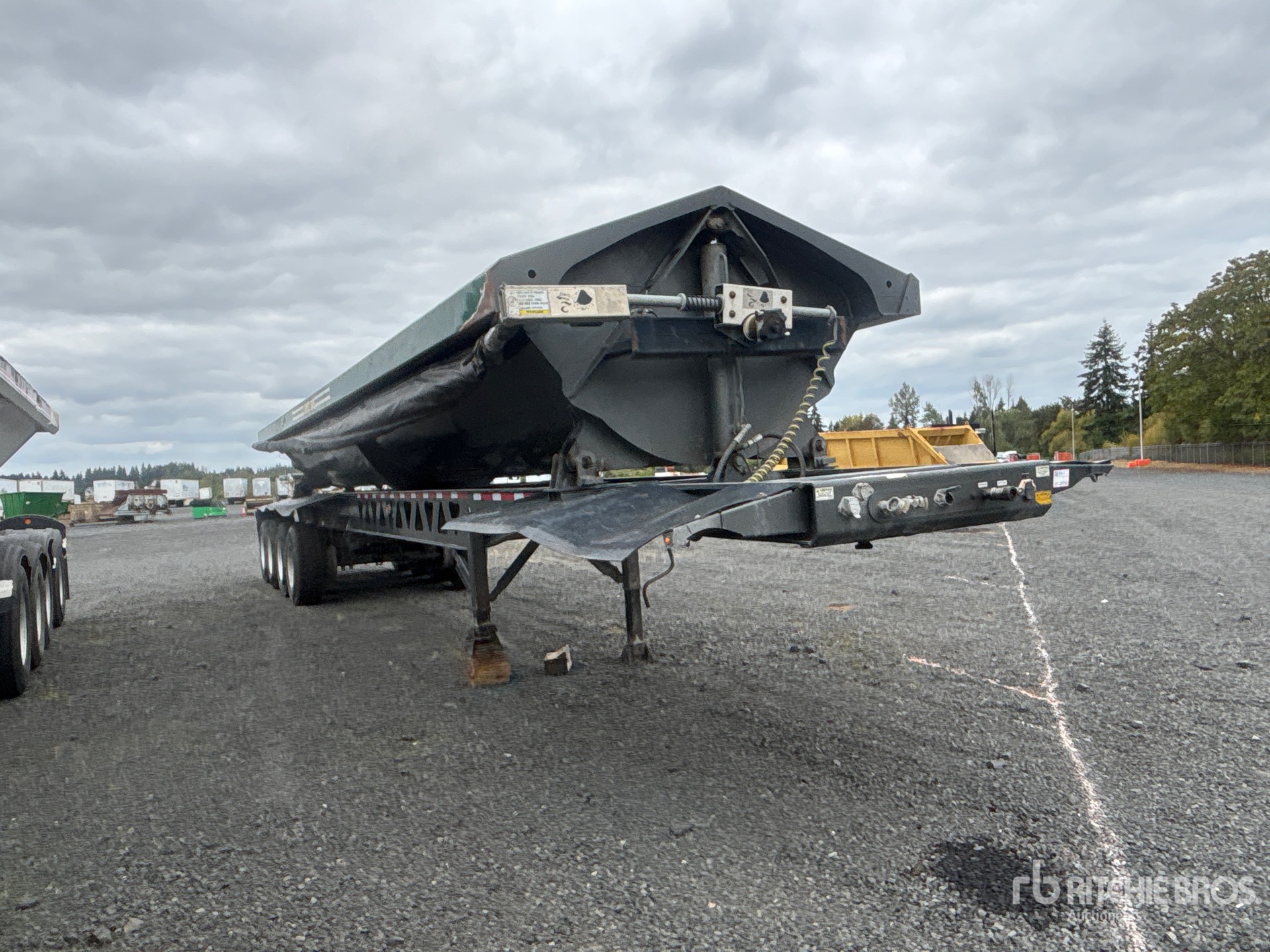 2018 Trail King TK60SSD-484