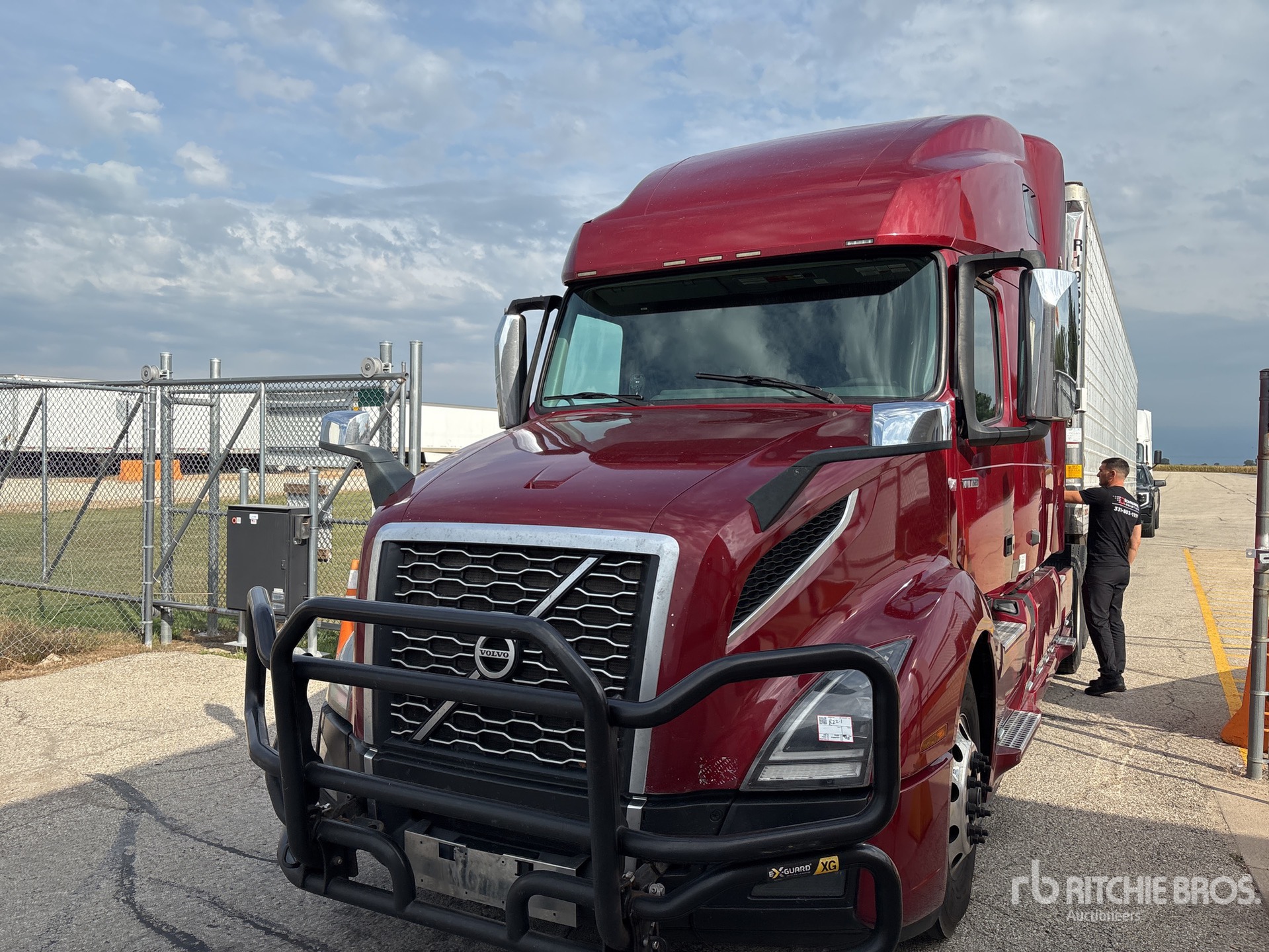 2023 Volvo VNL760