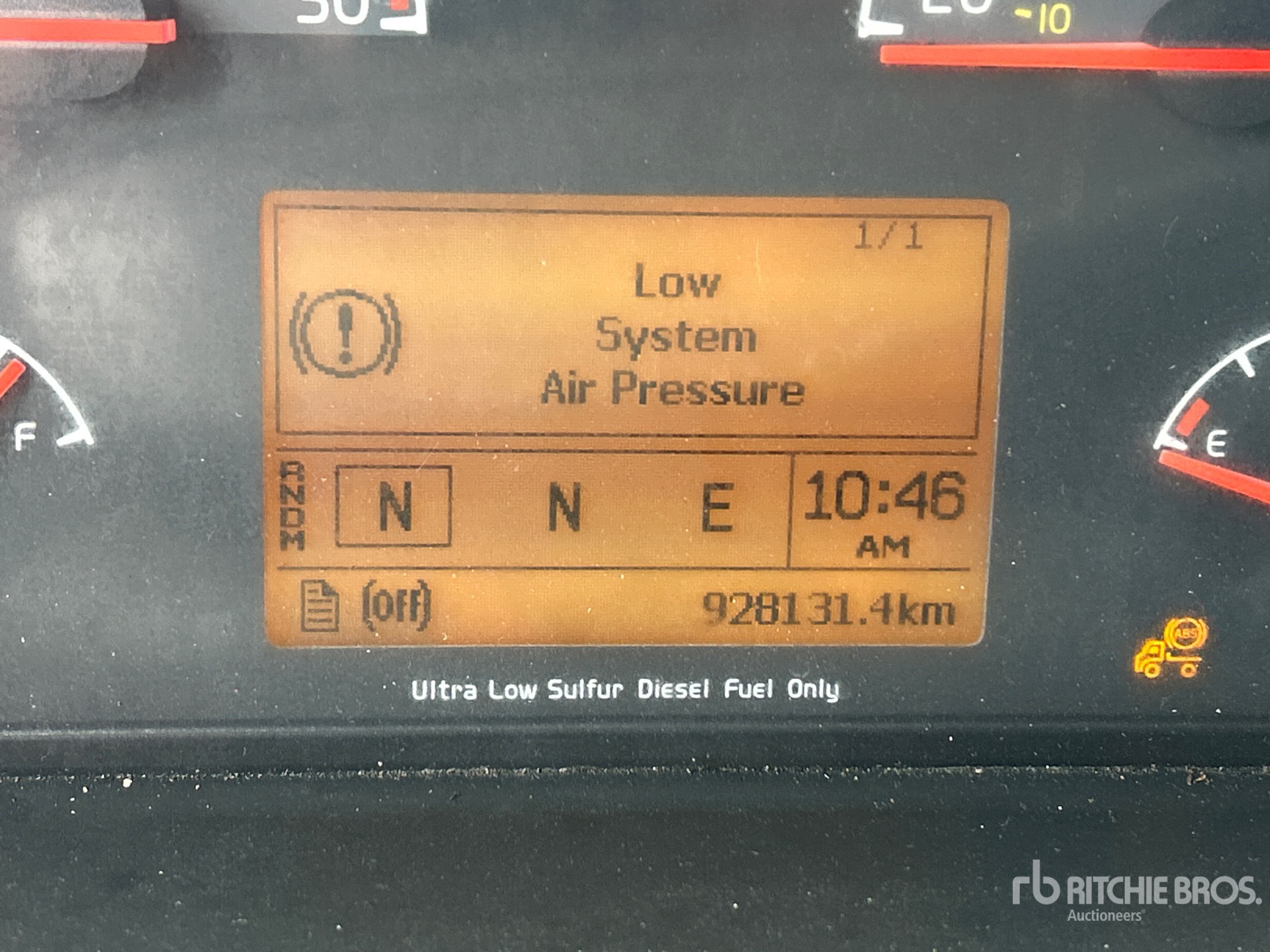 2015 Volvo VNL