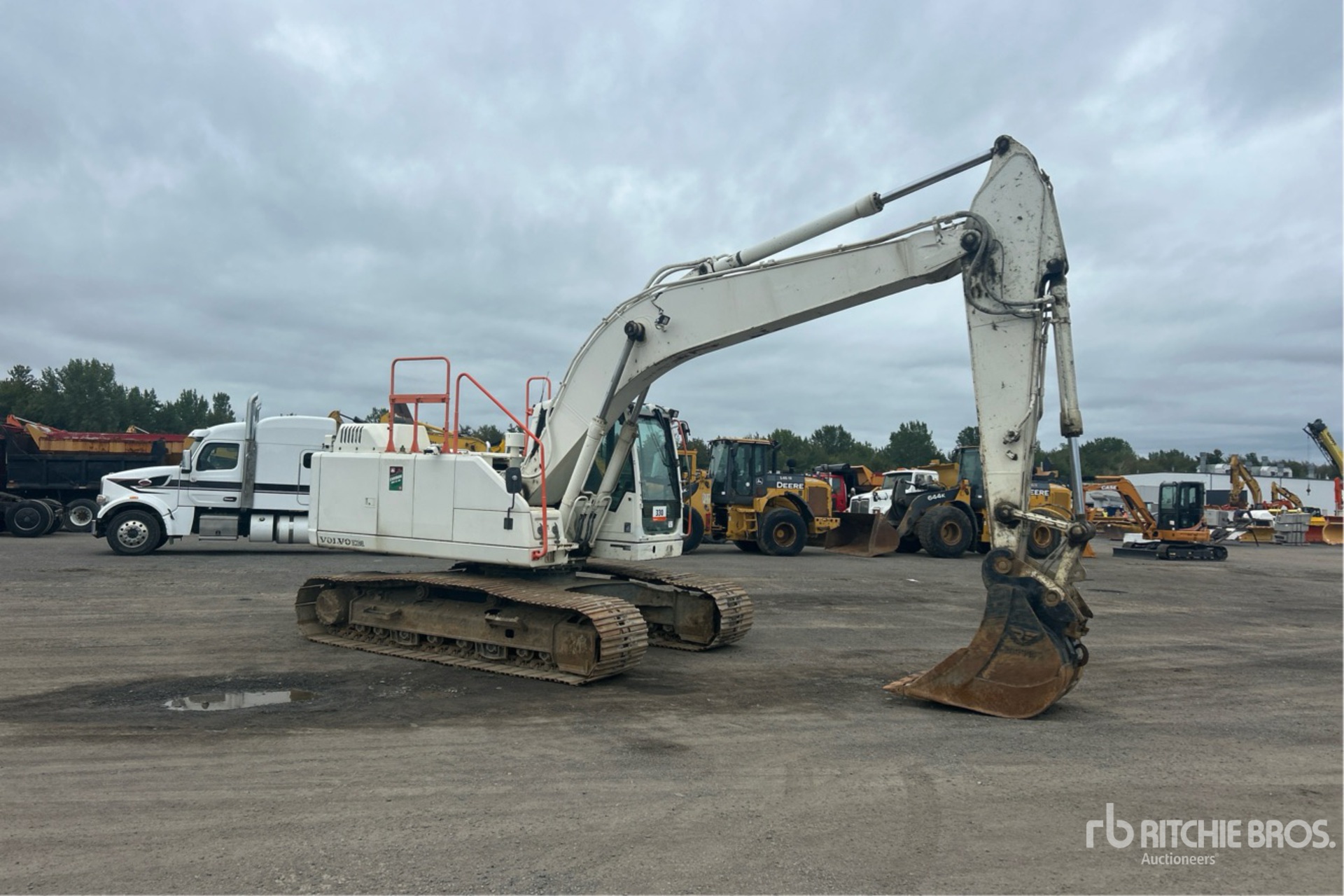 2017 Volvo EC220EL