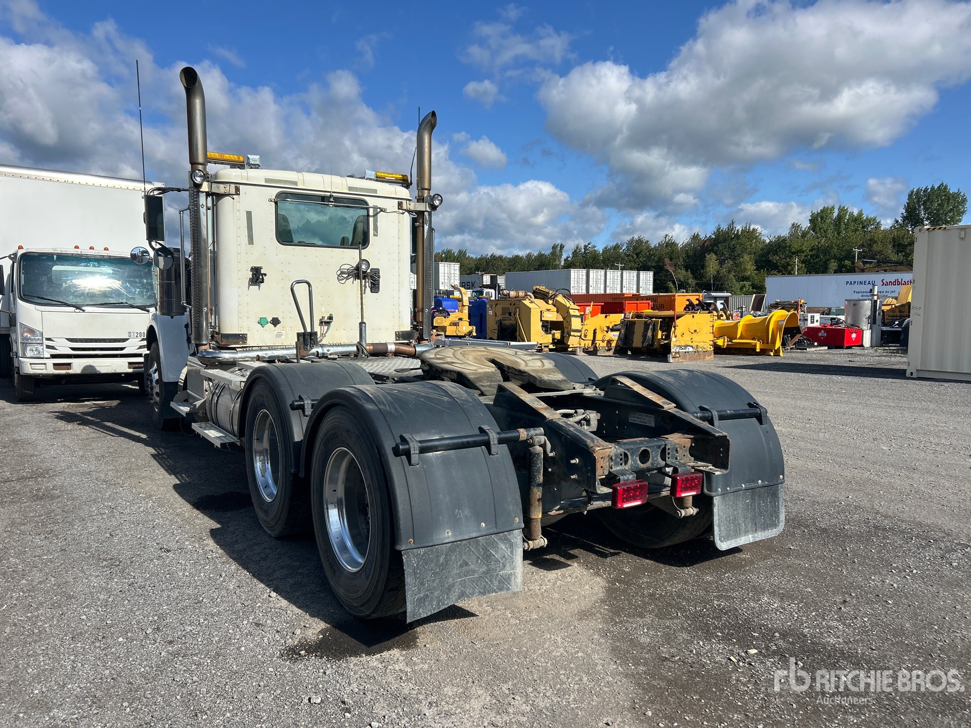 2015 International 9900i