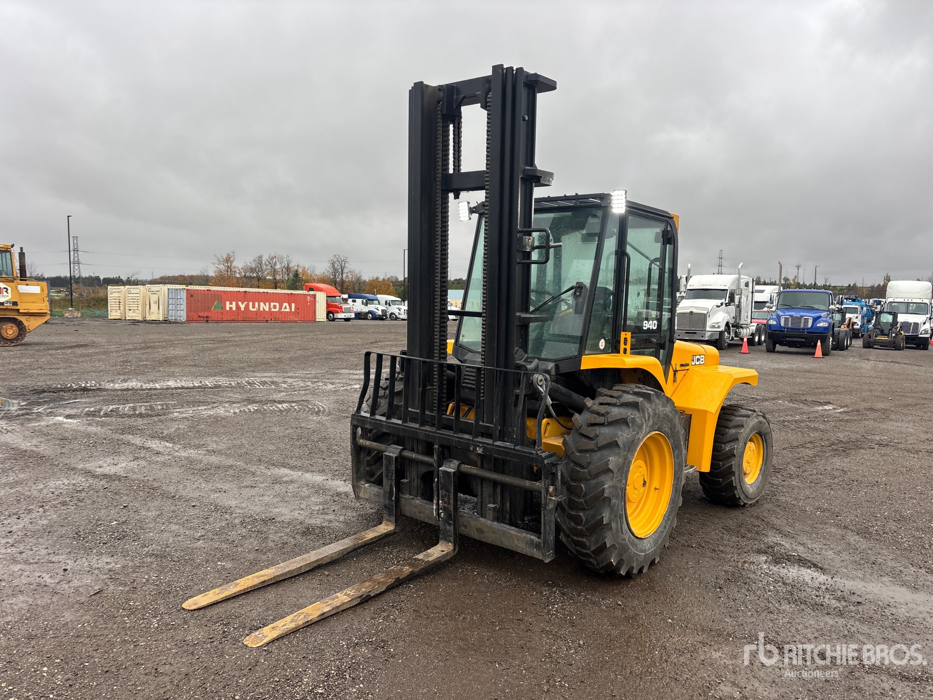 2005 JCB 940