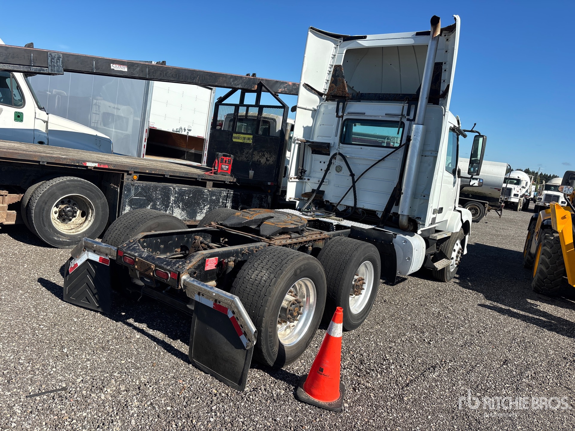2016 Volvo VNL