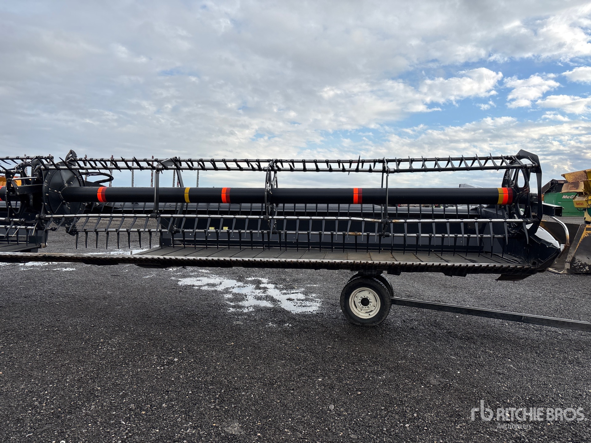 2014 Macdon D65