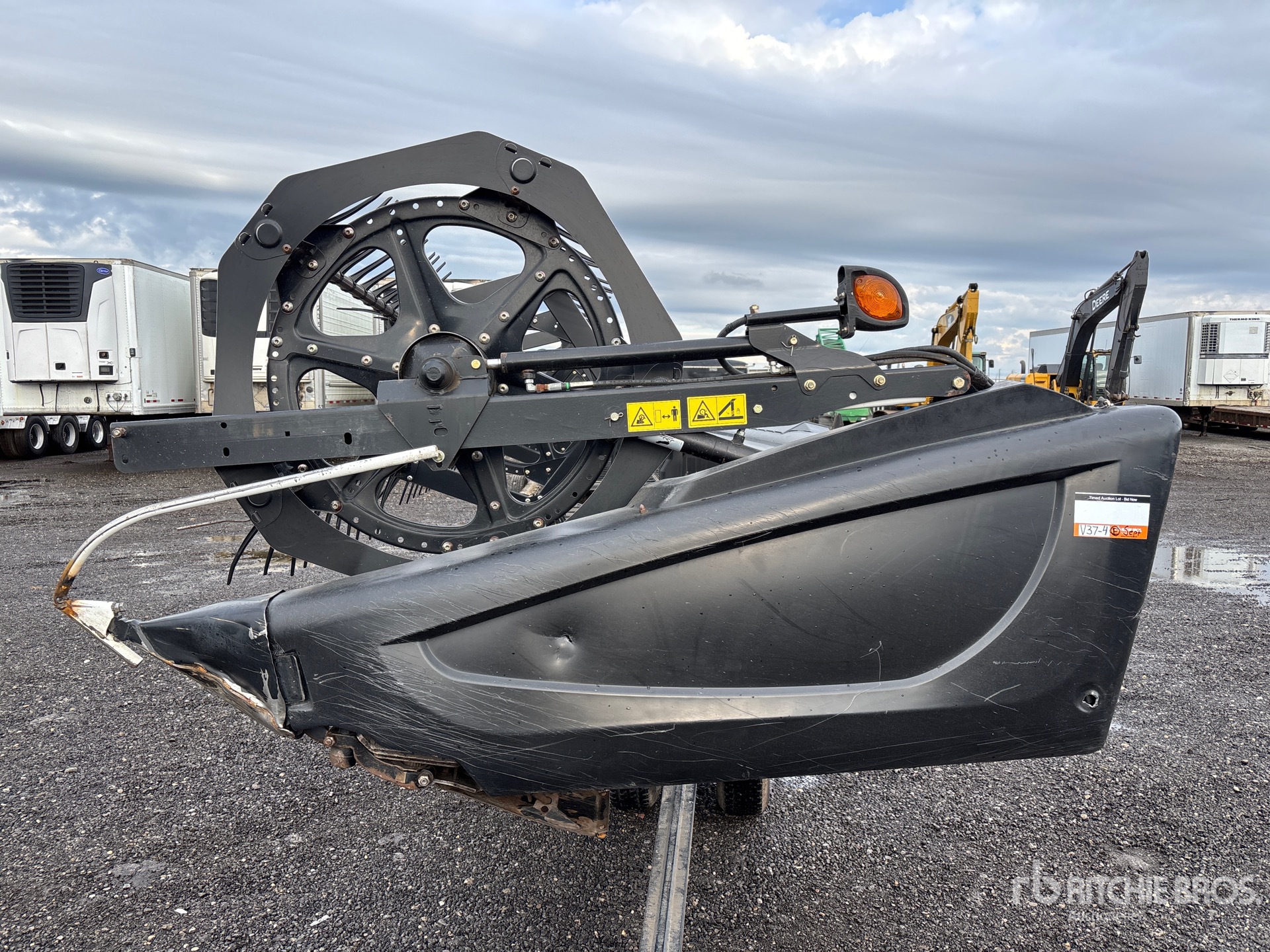 2014 Macdon D65