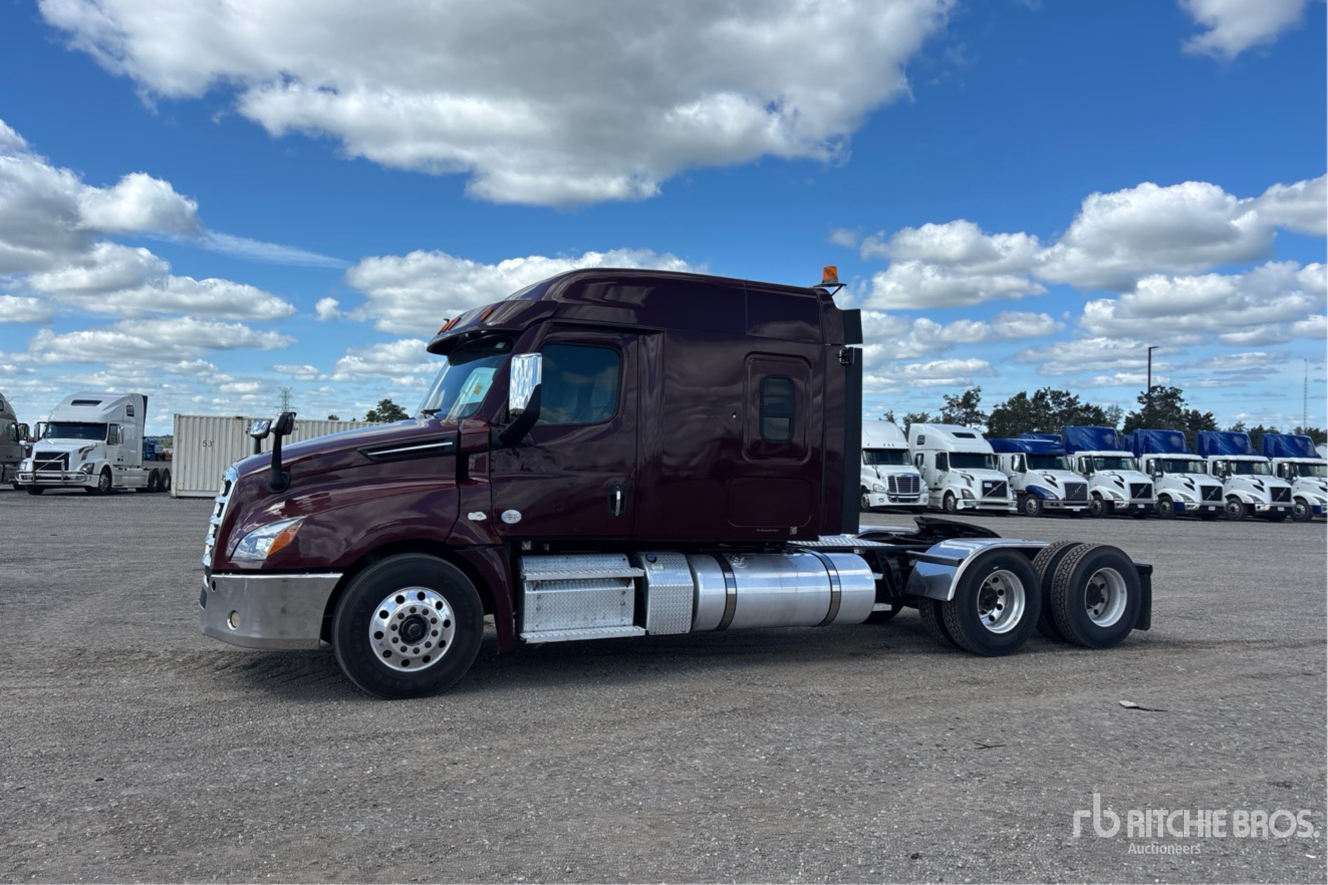 2021 Freightliner CASCADIA 126