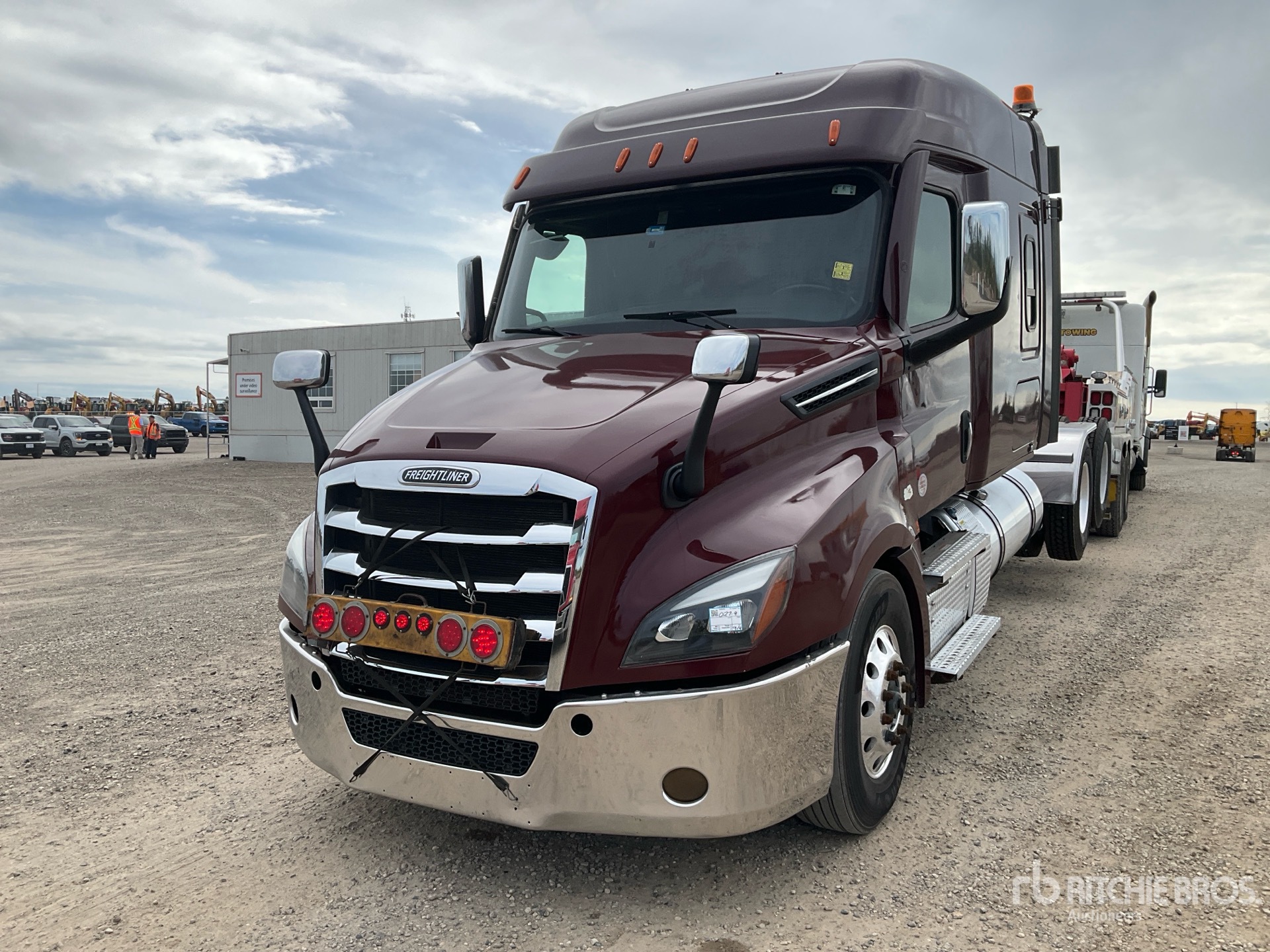 2021 Freightliner CASCADIA 126