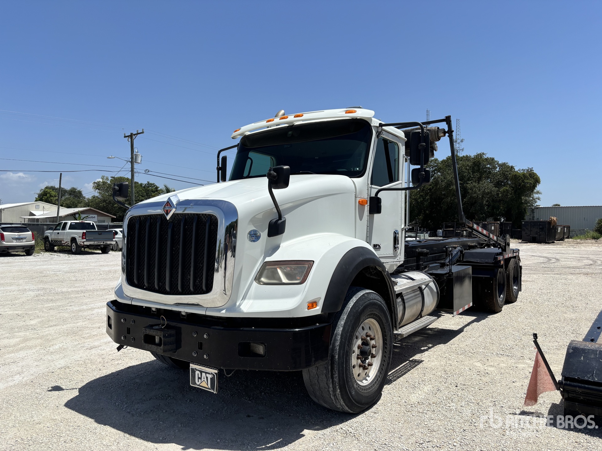 Photo of 2017 International HX615