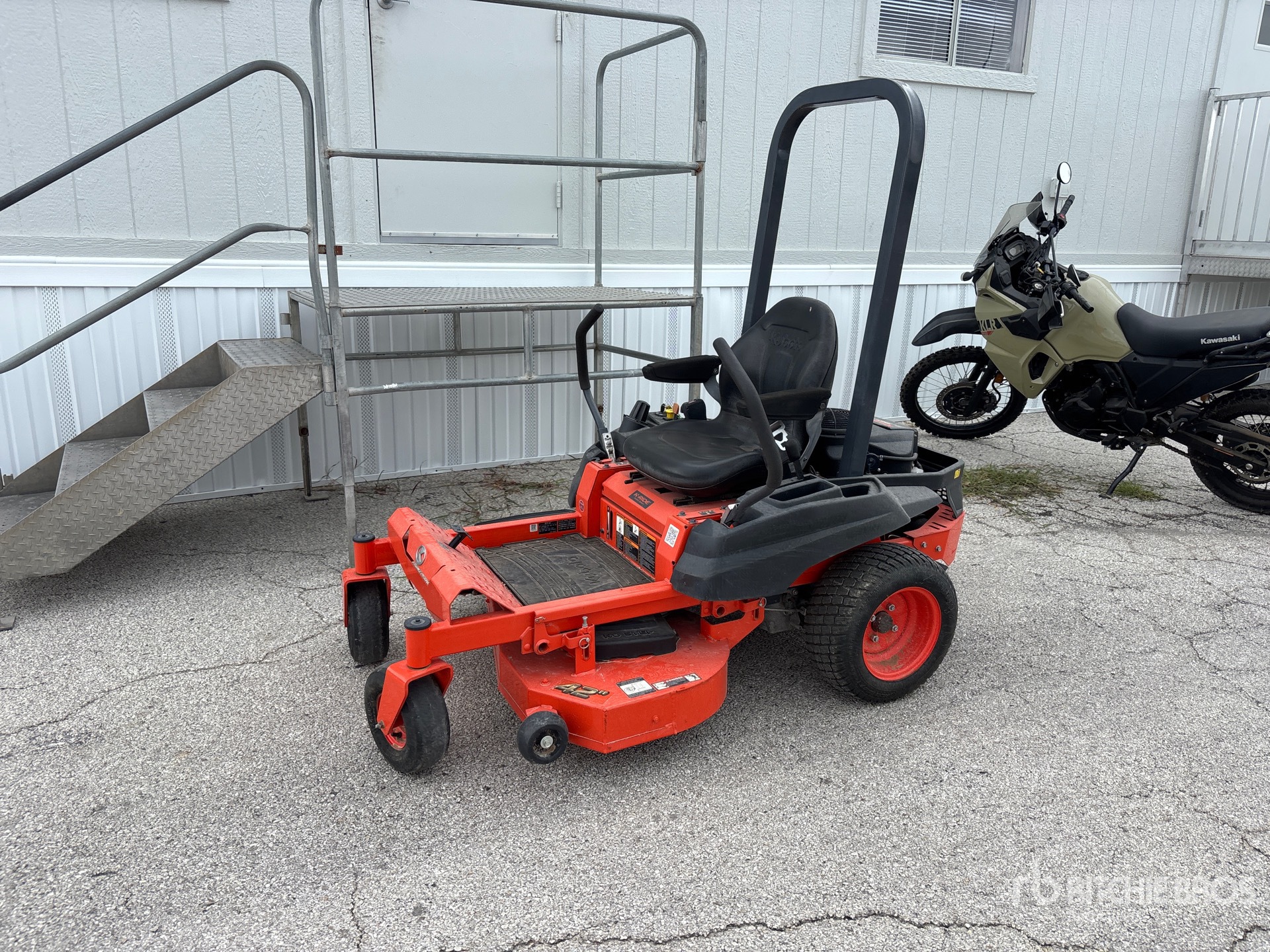 2025 Kubota Z232KW