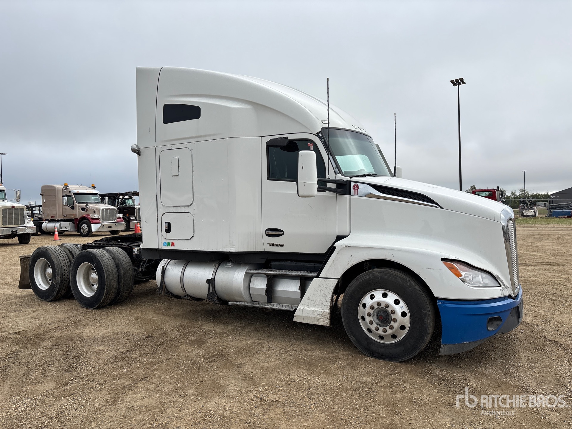 2023 Kenworth T680