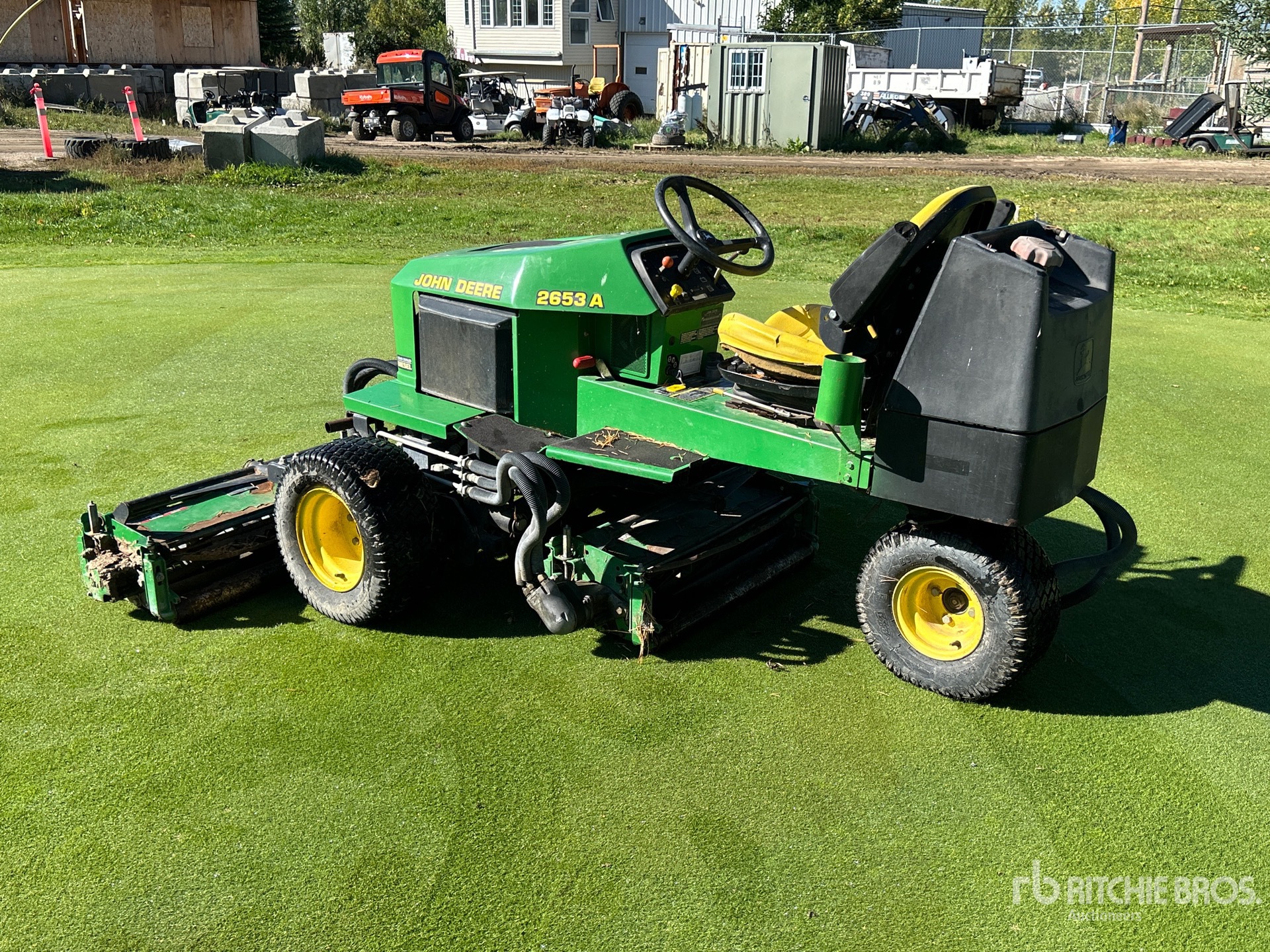 John Deere 2635A