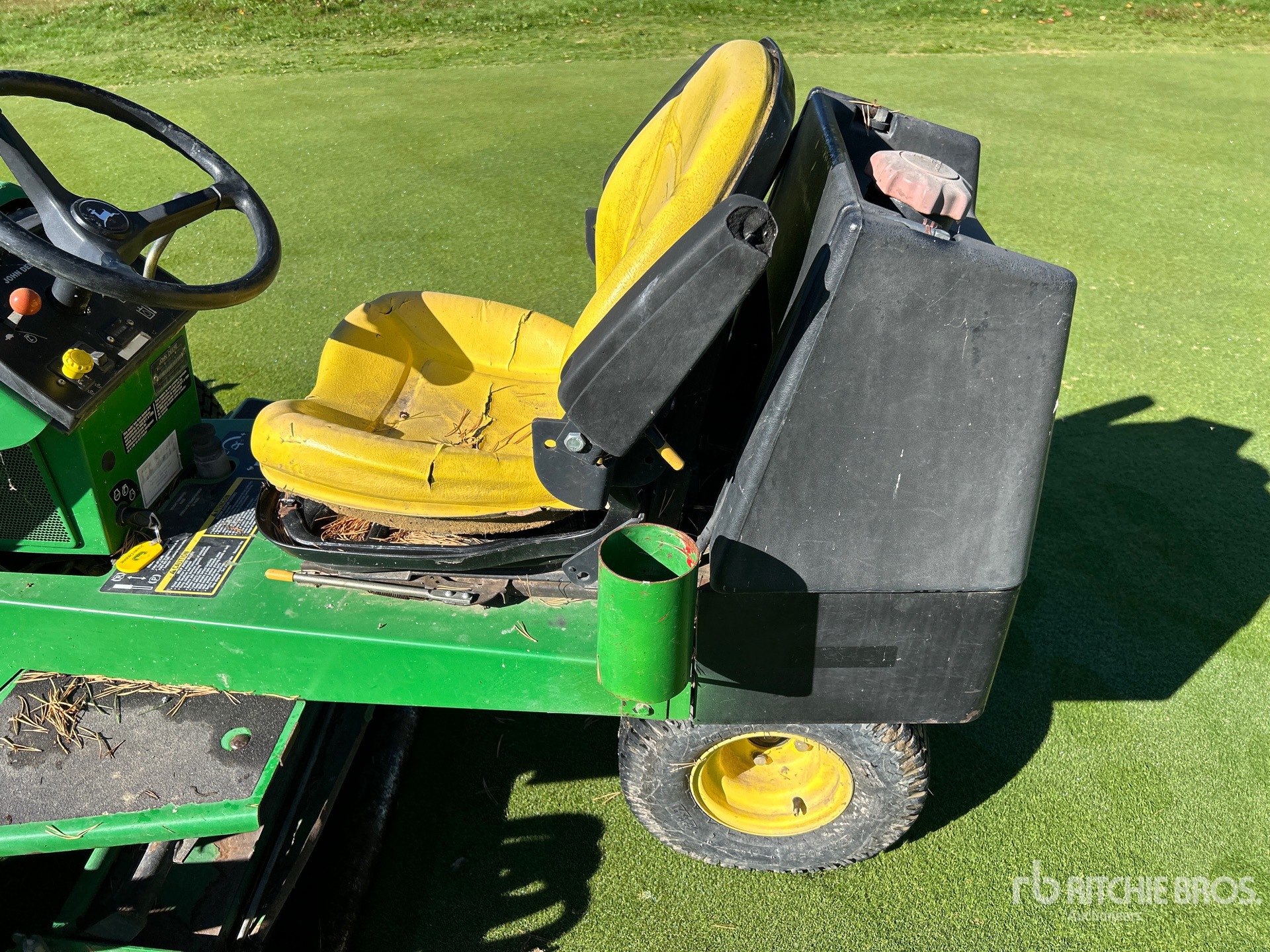 John Deere 2635A