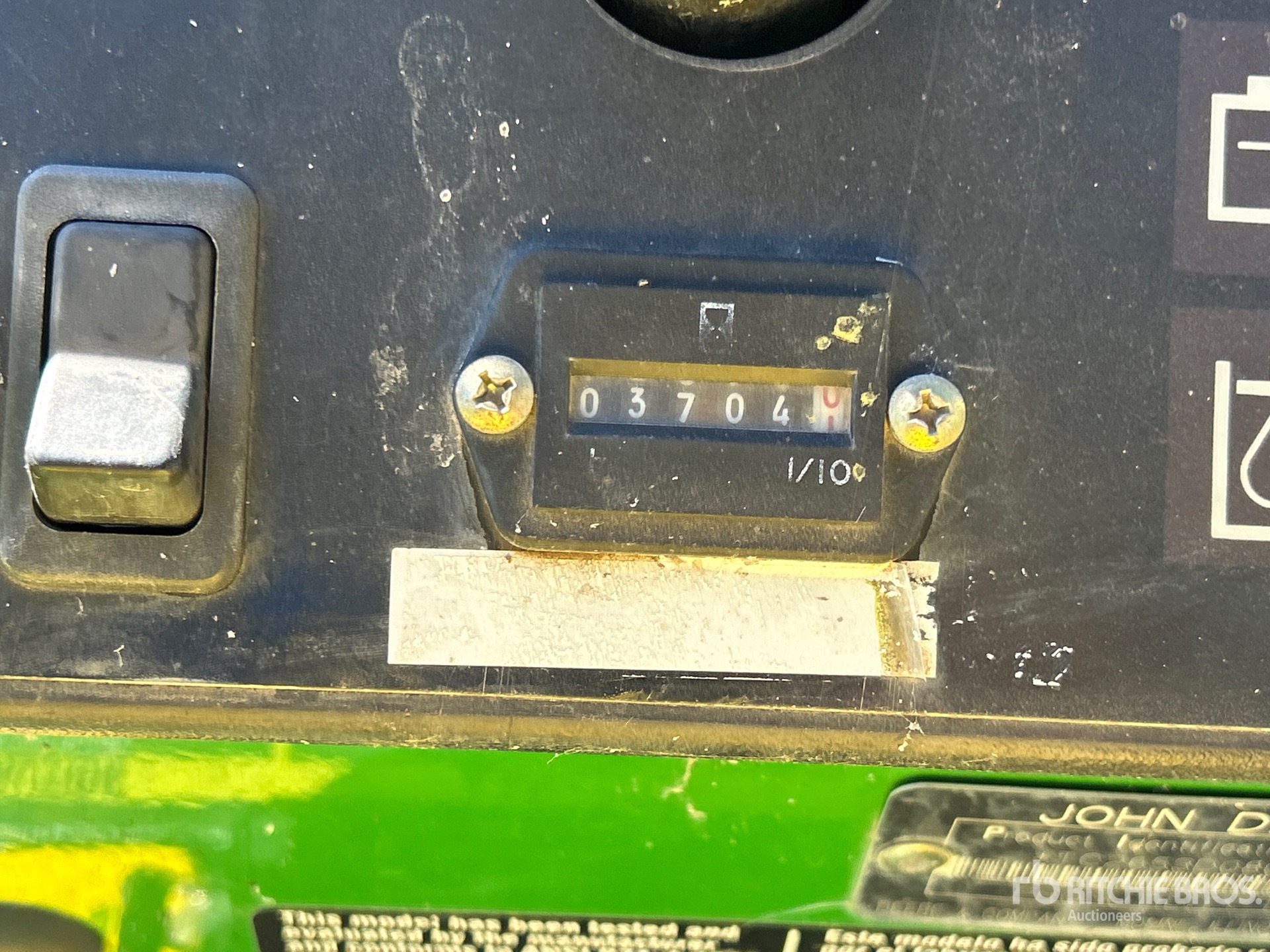 John Deere 2635A