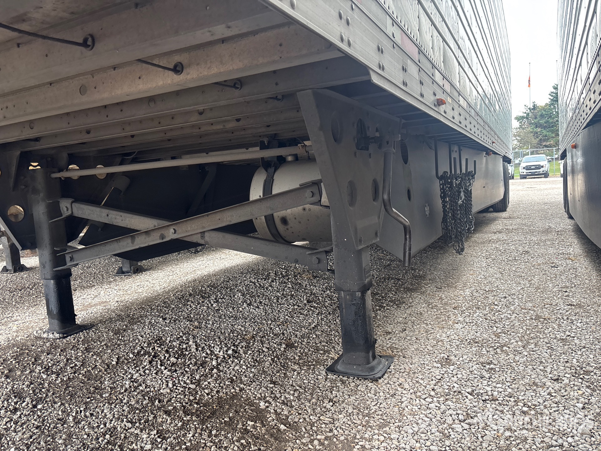 2021 Utility 53 FT T/A