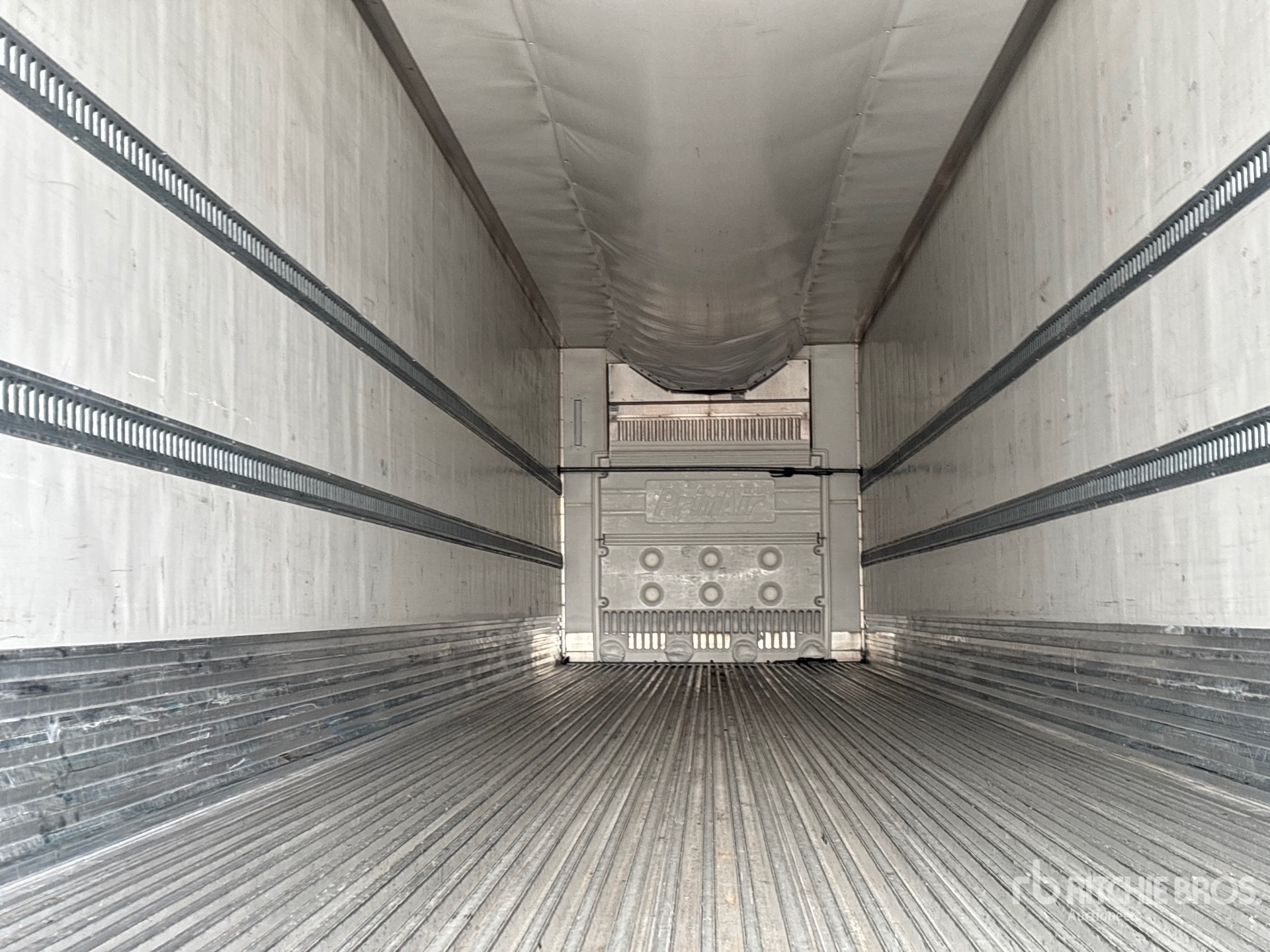 2021 Utility 53 FT T/A