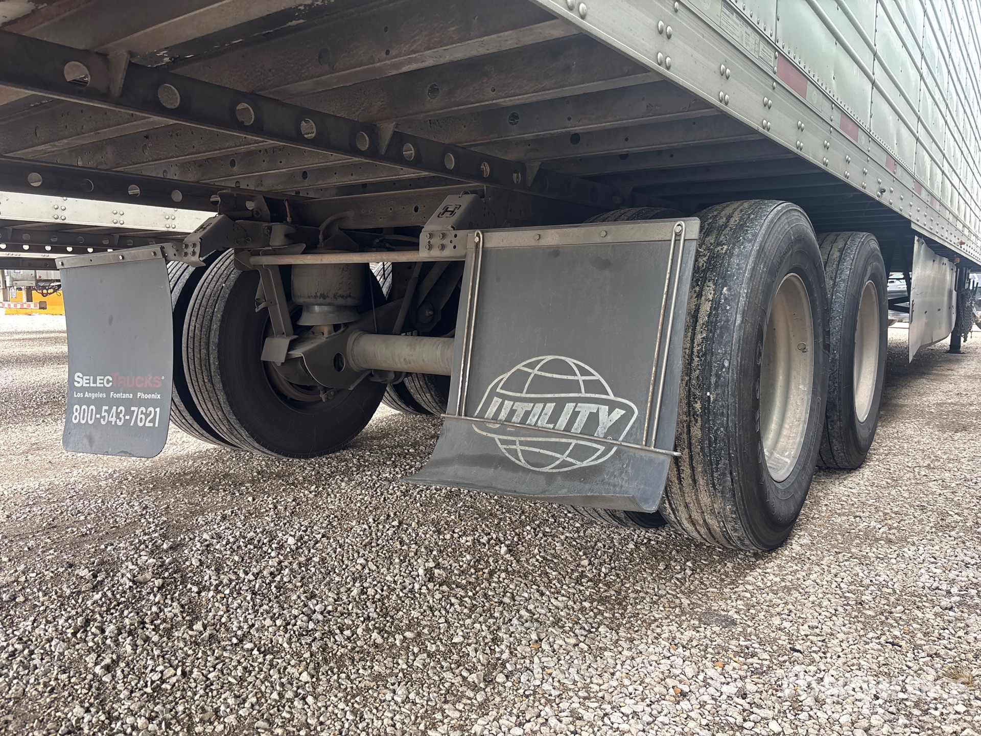 2021 Utility 53 FT T/A