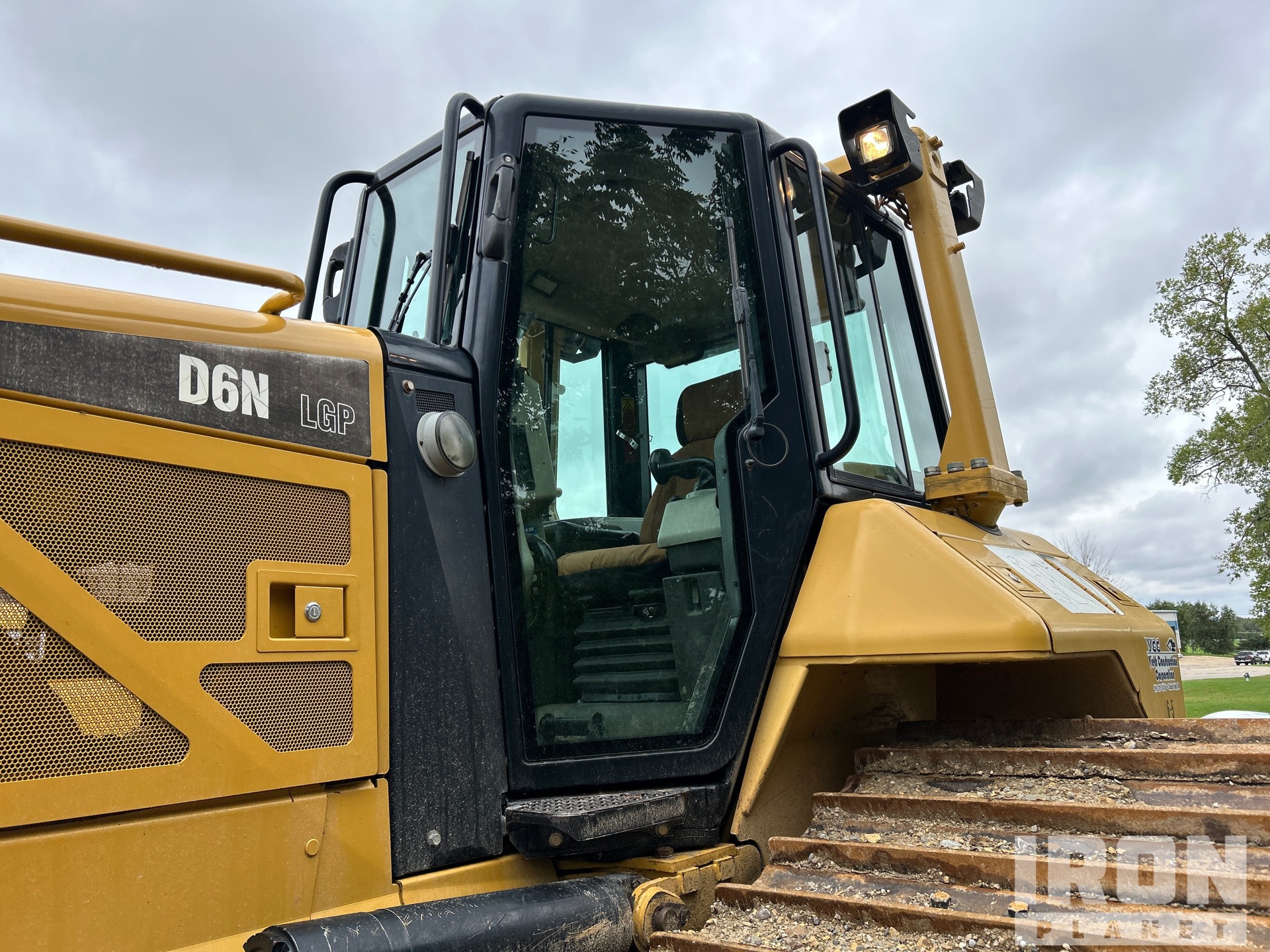 2012 Caterpillar D6N LGP