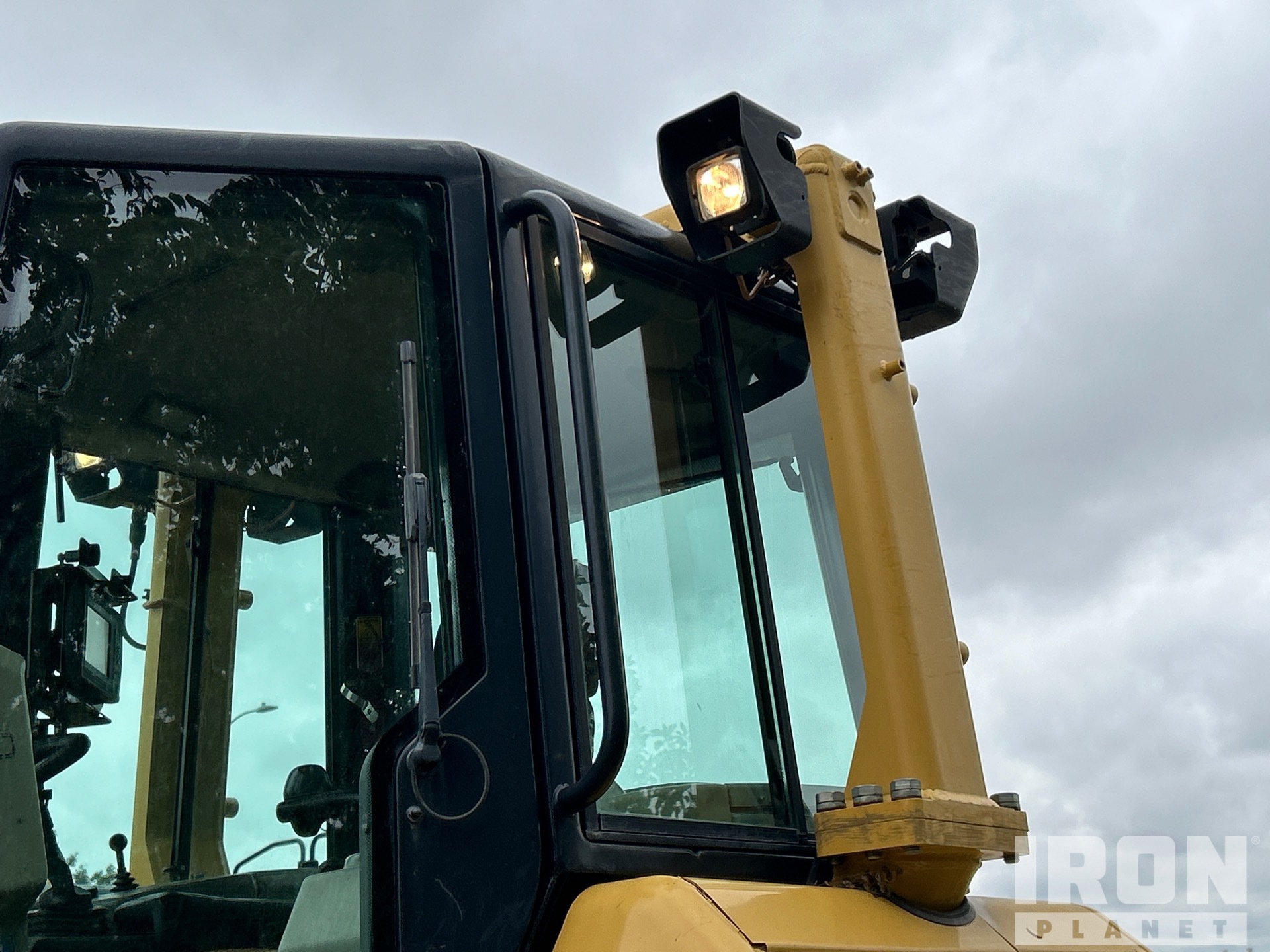 2012 Caterpillar D6N LGP