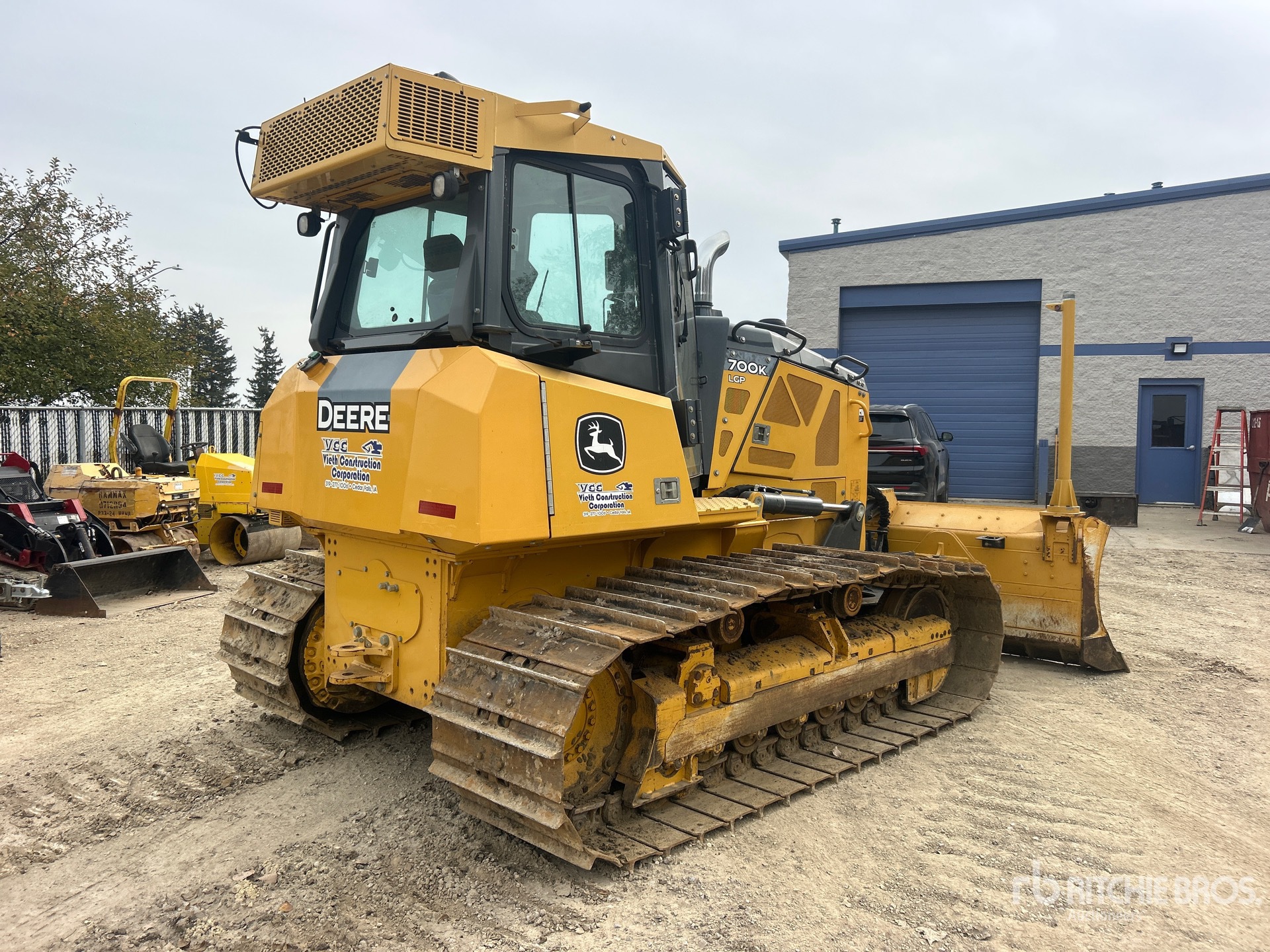 2017 John Deere 700K