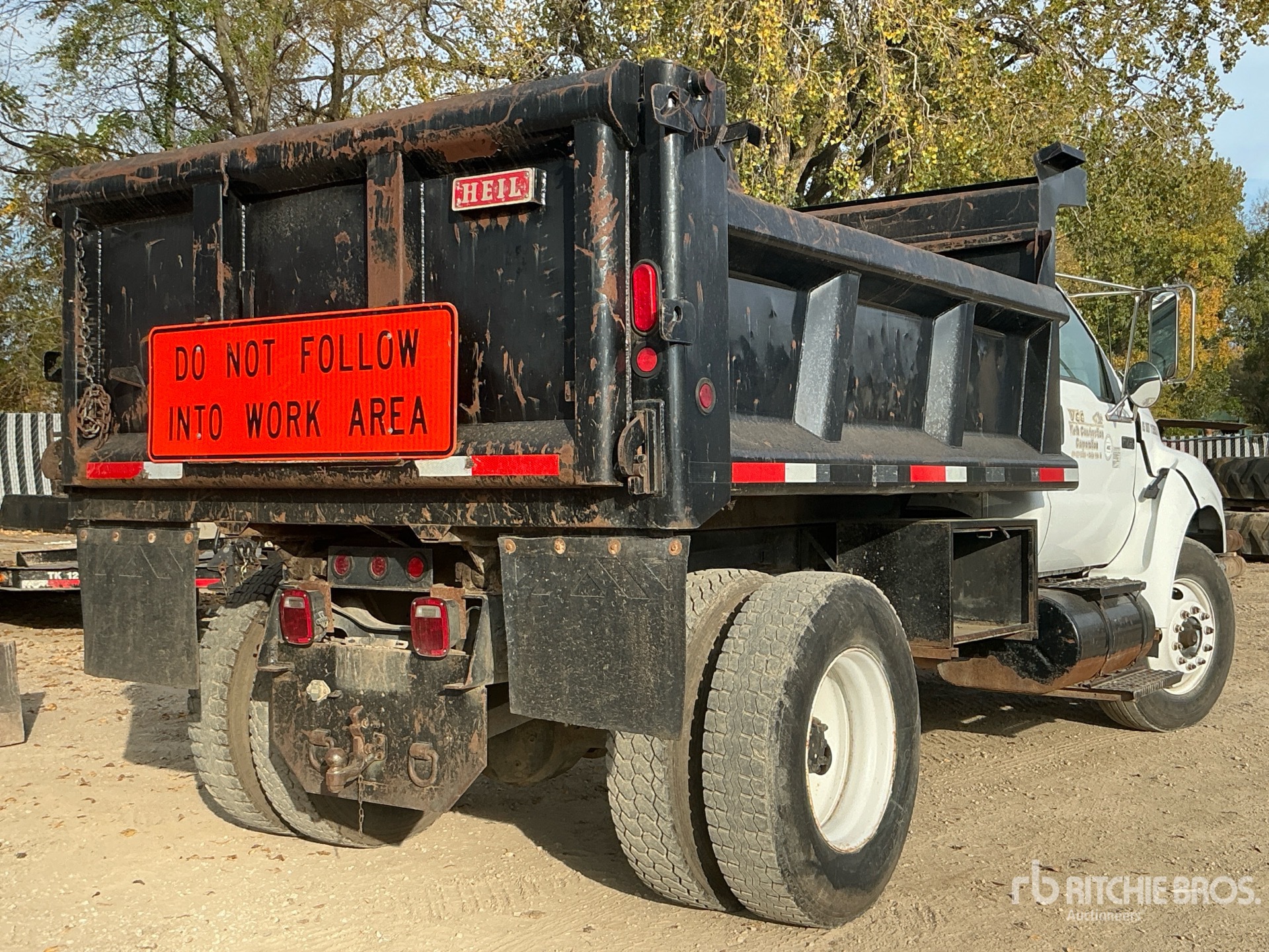 2004 Ford F-750