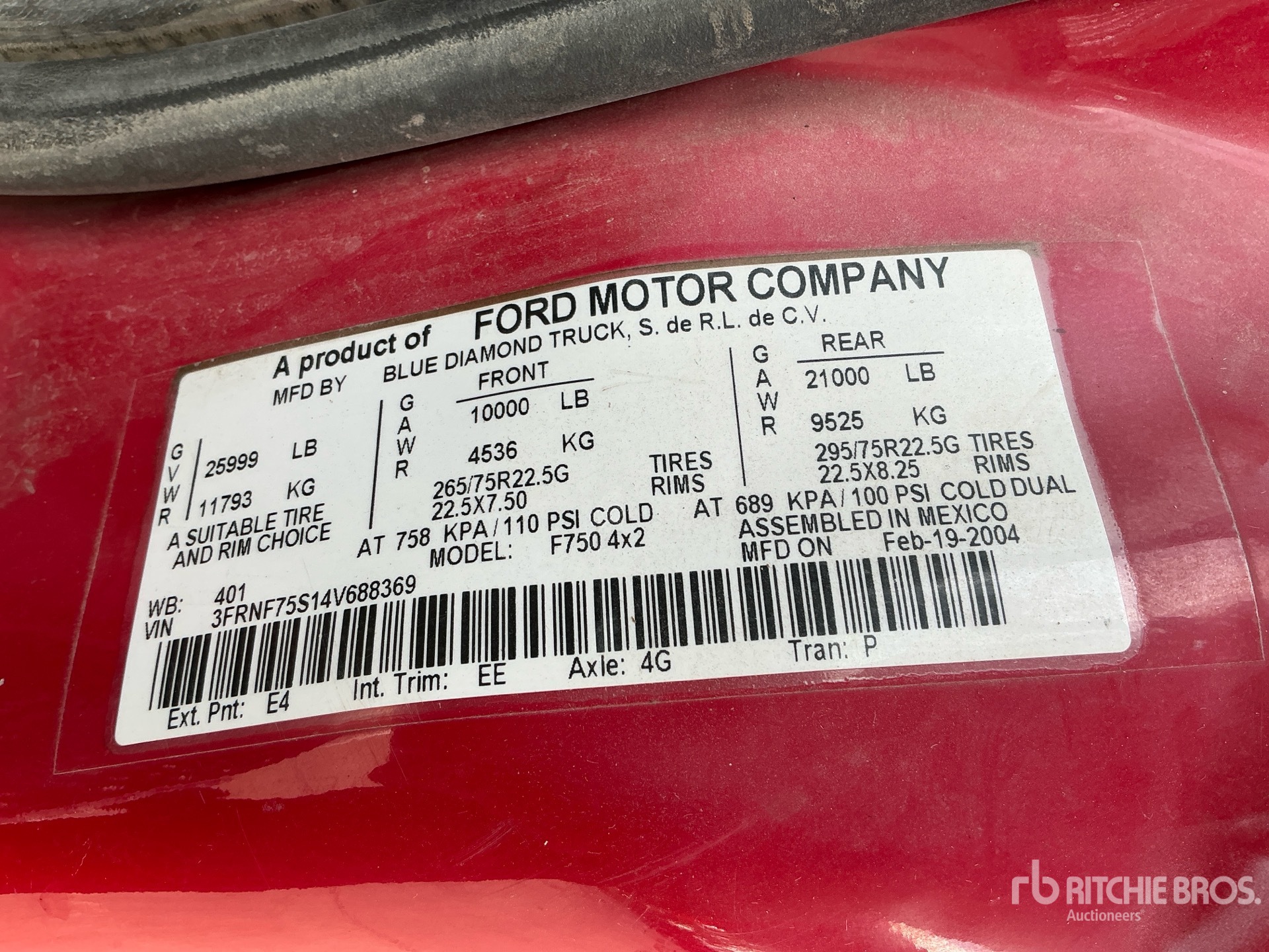 2004 Ford F-750