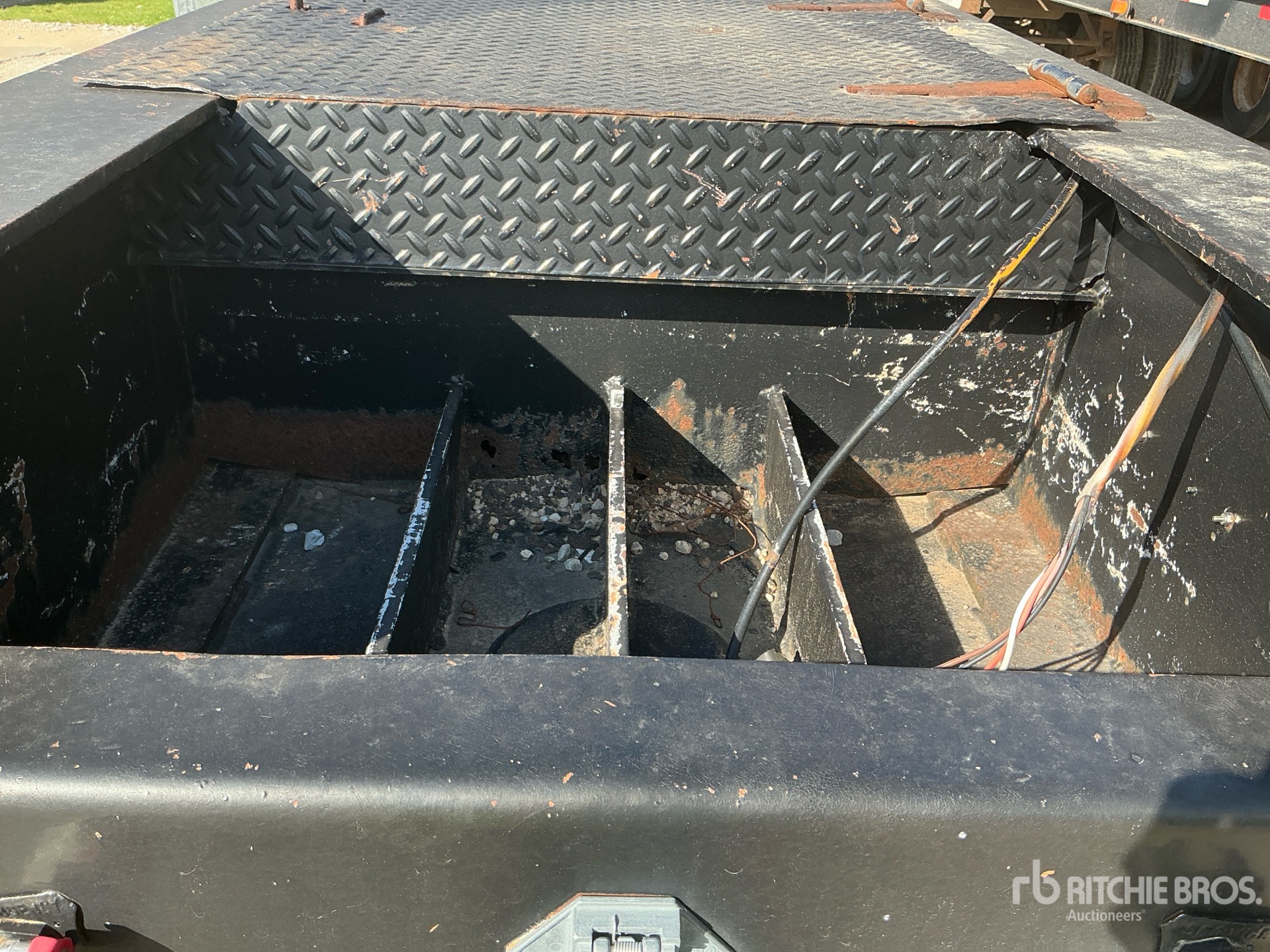 1976 Rogers 35 TON TRI/A