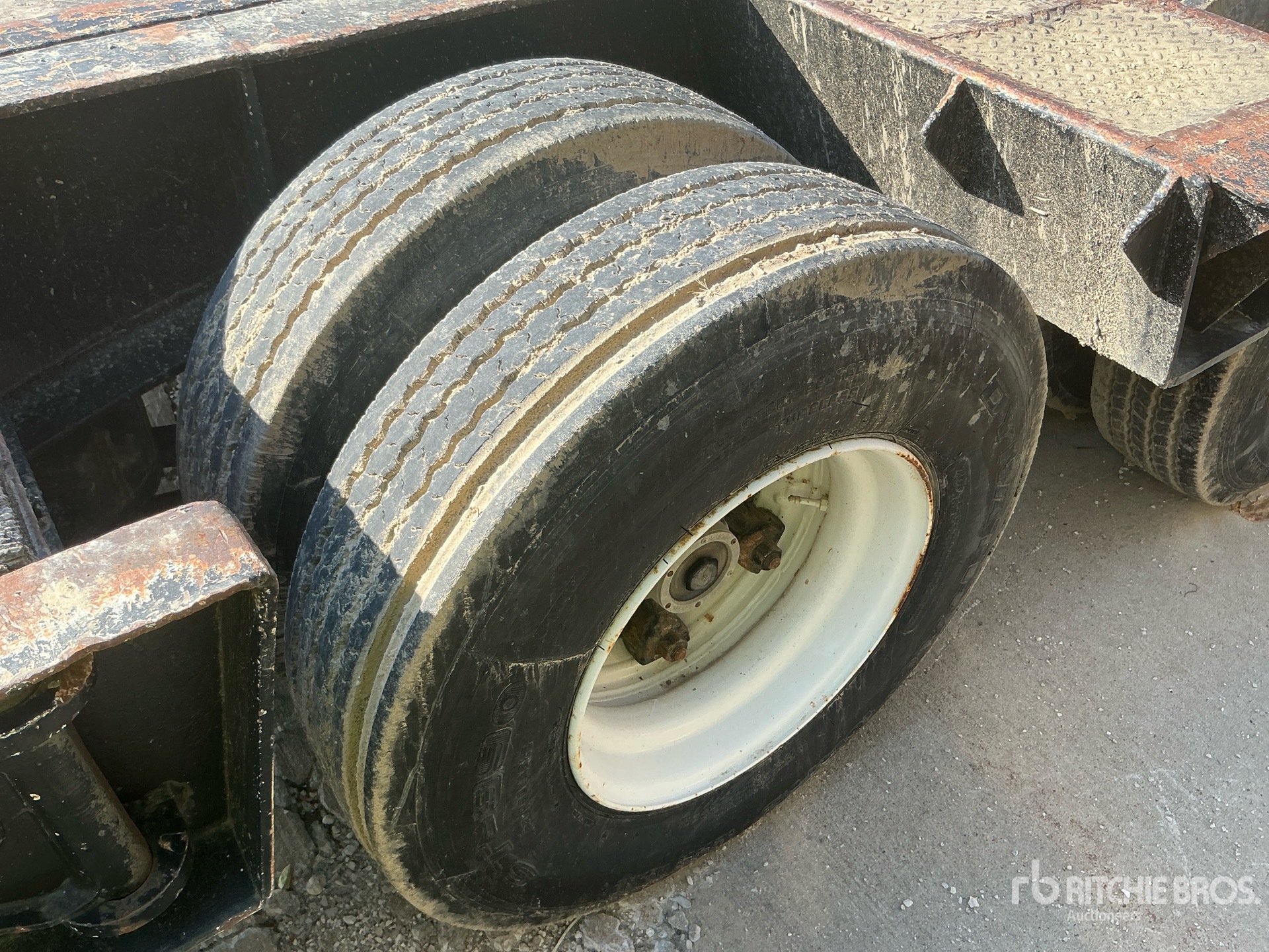 1976 Rogers 35 TON TRI/A