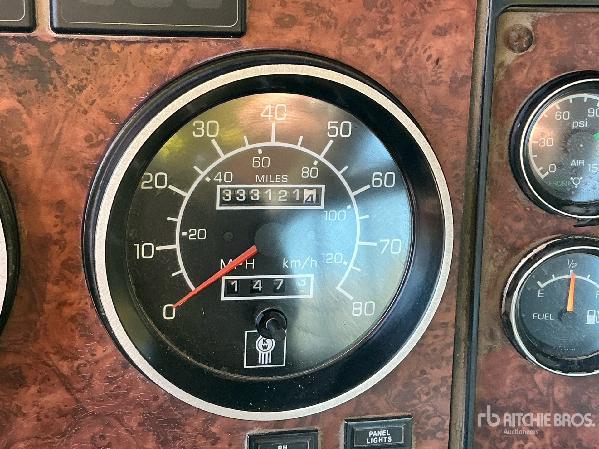 2004 Kenworth T800