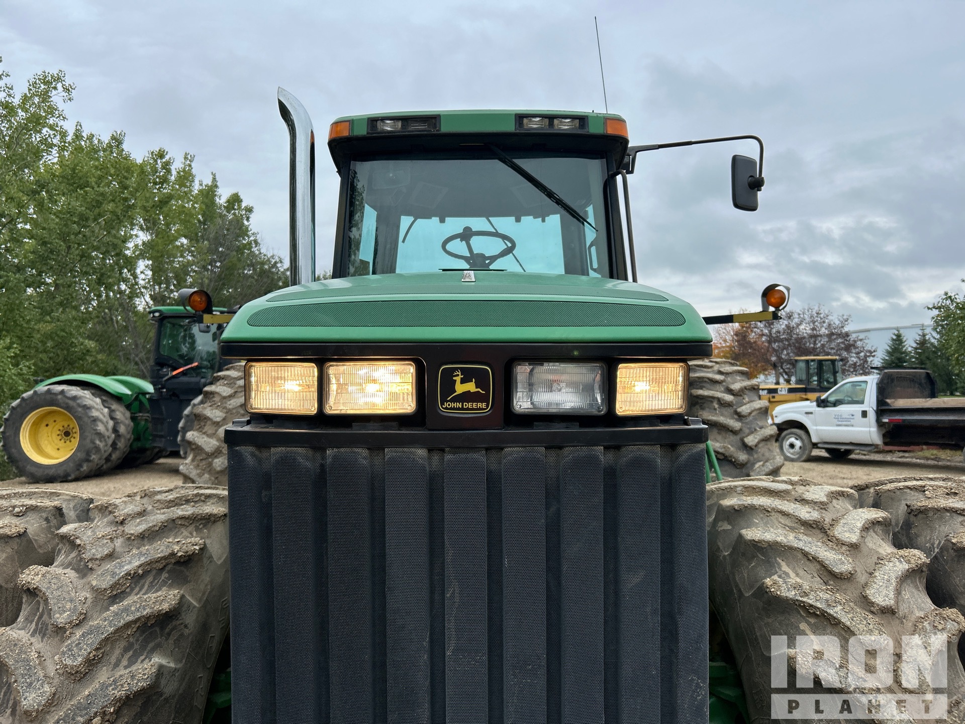 2000 John Deere 8410