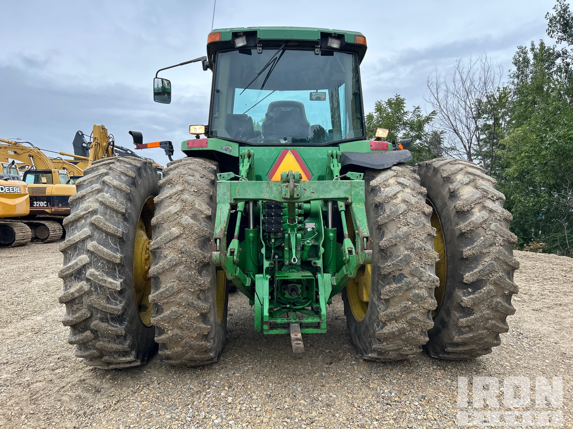 2000 John Deere 8410