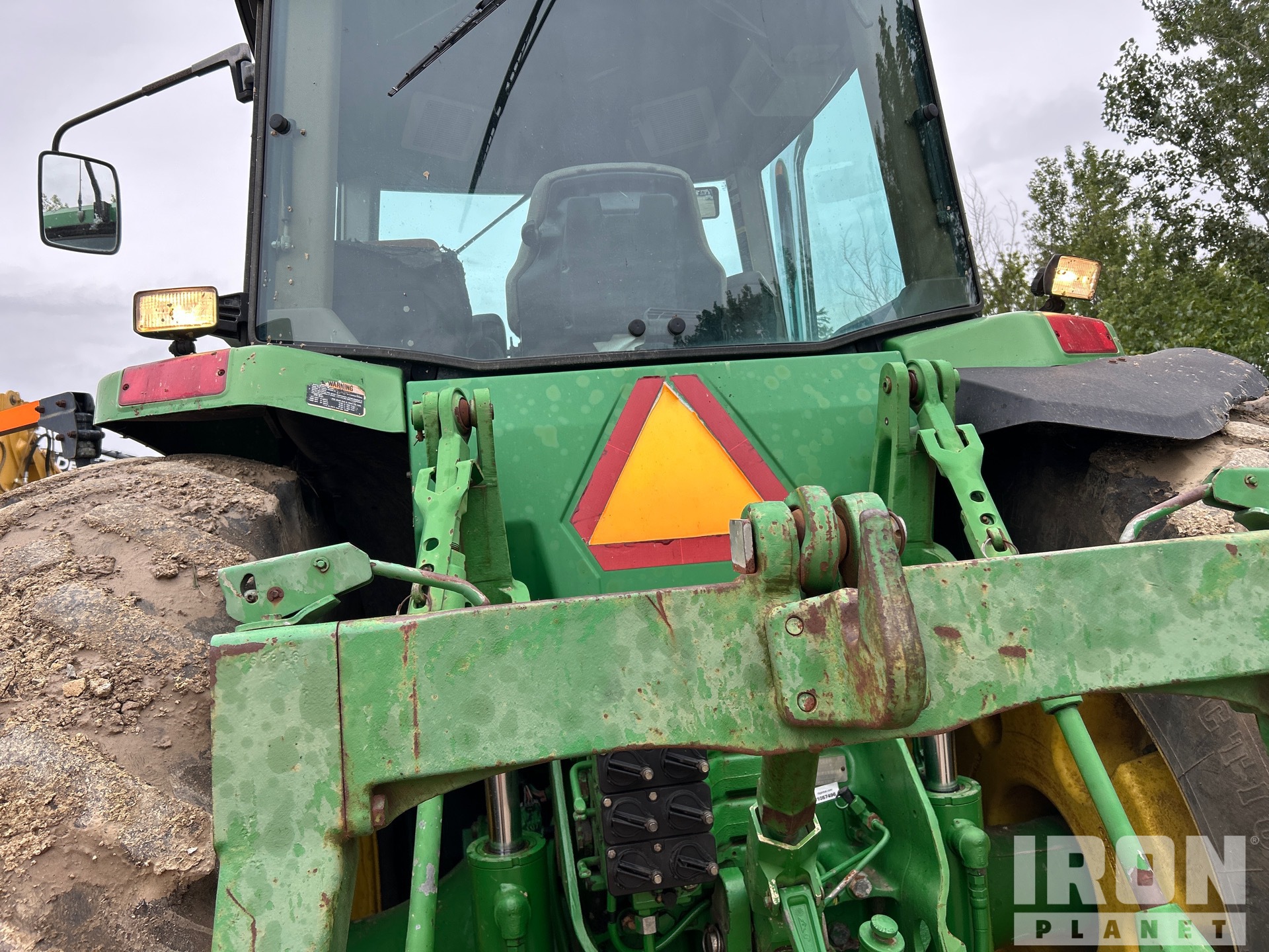 2000 John Deere 8410