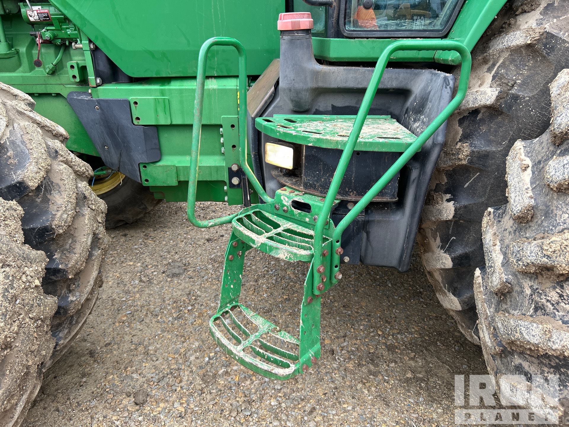 2000 John Deere 8410