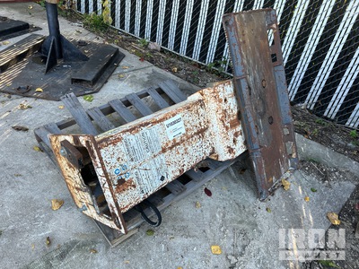 General Appearance with Bild, Ecke hinten links