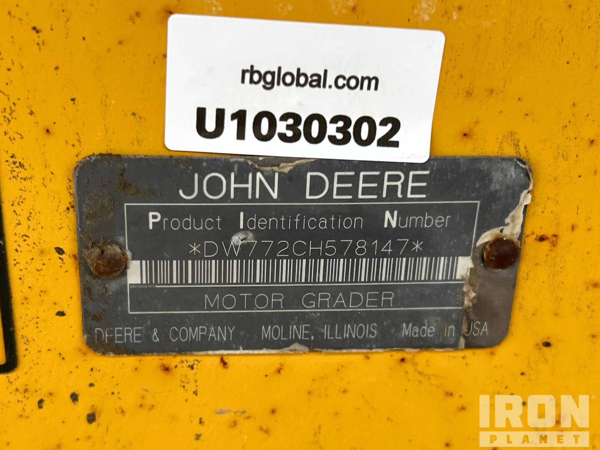 2000 John Deere 772CH