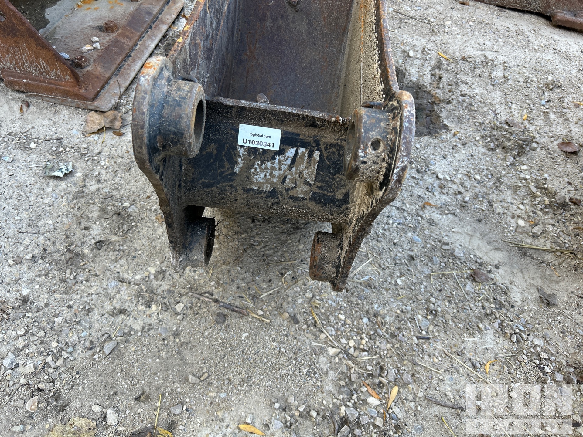 Caterpillar 12 IN CLEANUP