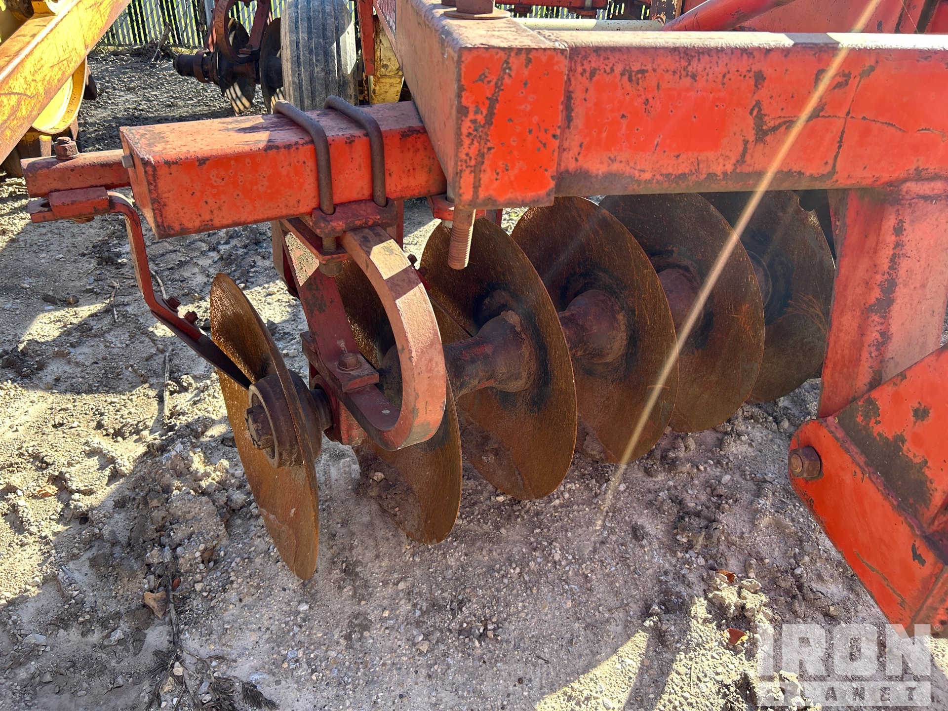 Krause 144 IN PIN HITCH TANDEM BREAKING