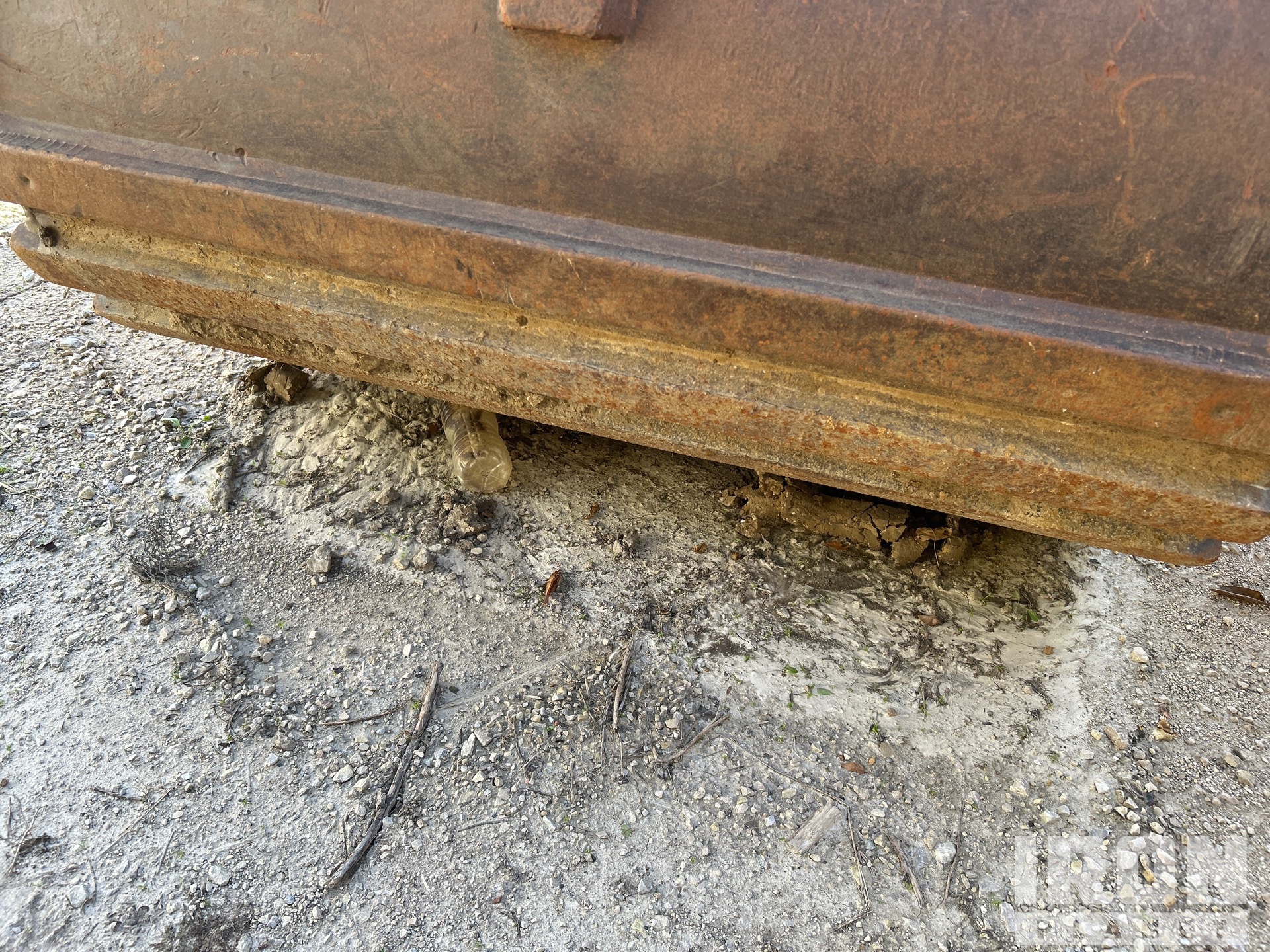 Caterpillar 44 IN DIGGING