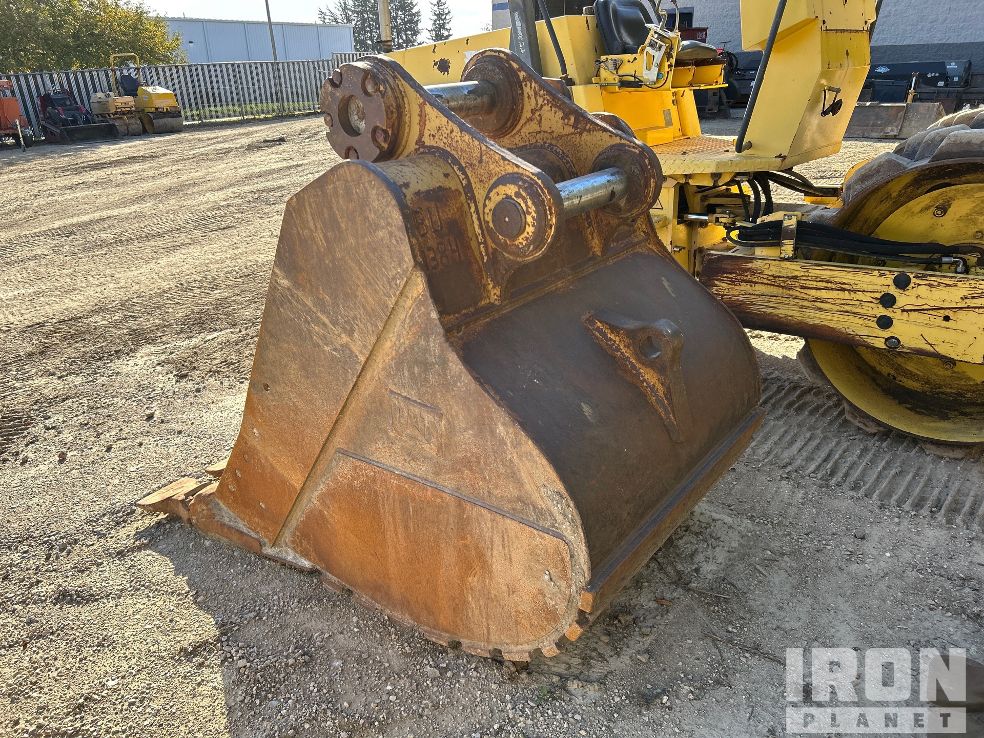 Caterpillar 44 IN DIGGING