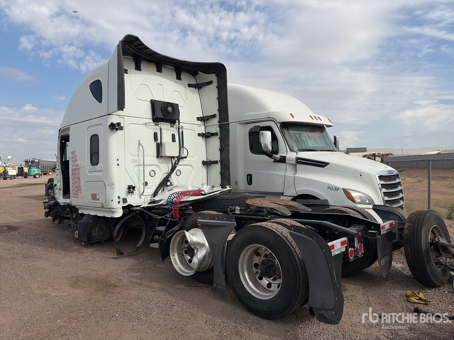 2024 Freightliner CASCADIA 126