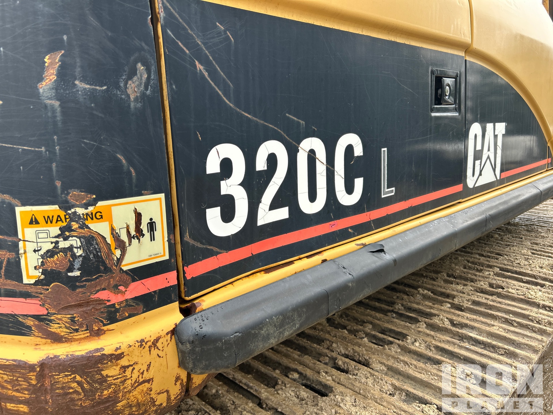 2001 Caterpillar 320C L
