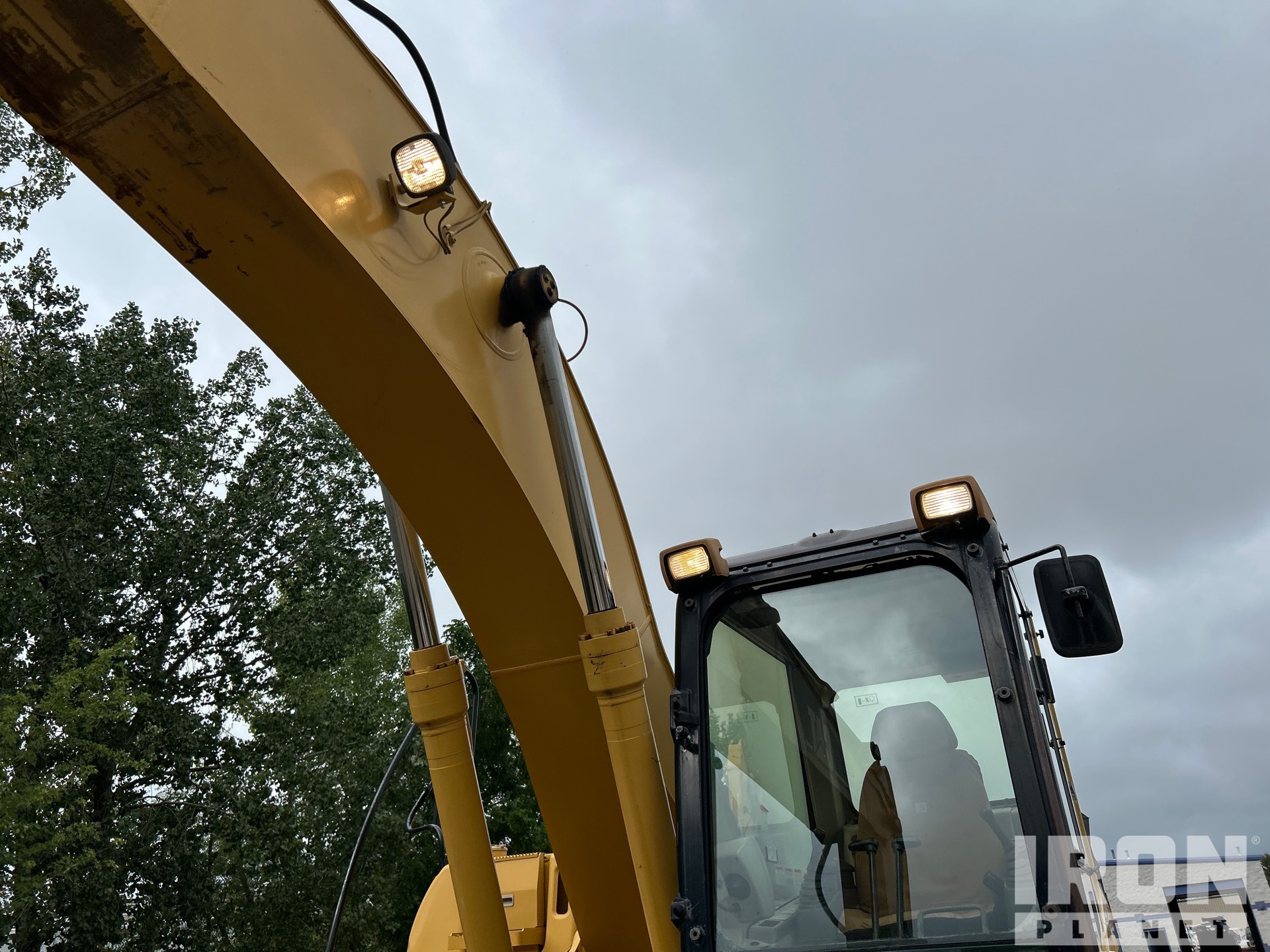2001 Caterpillar 320C L