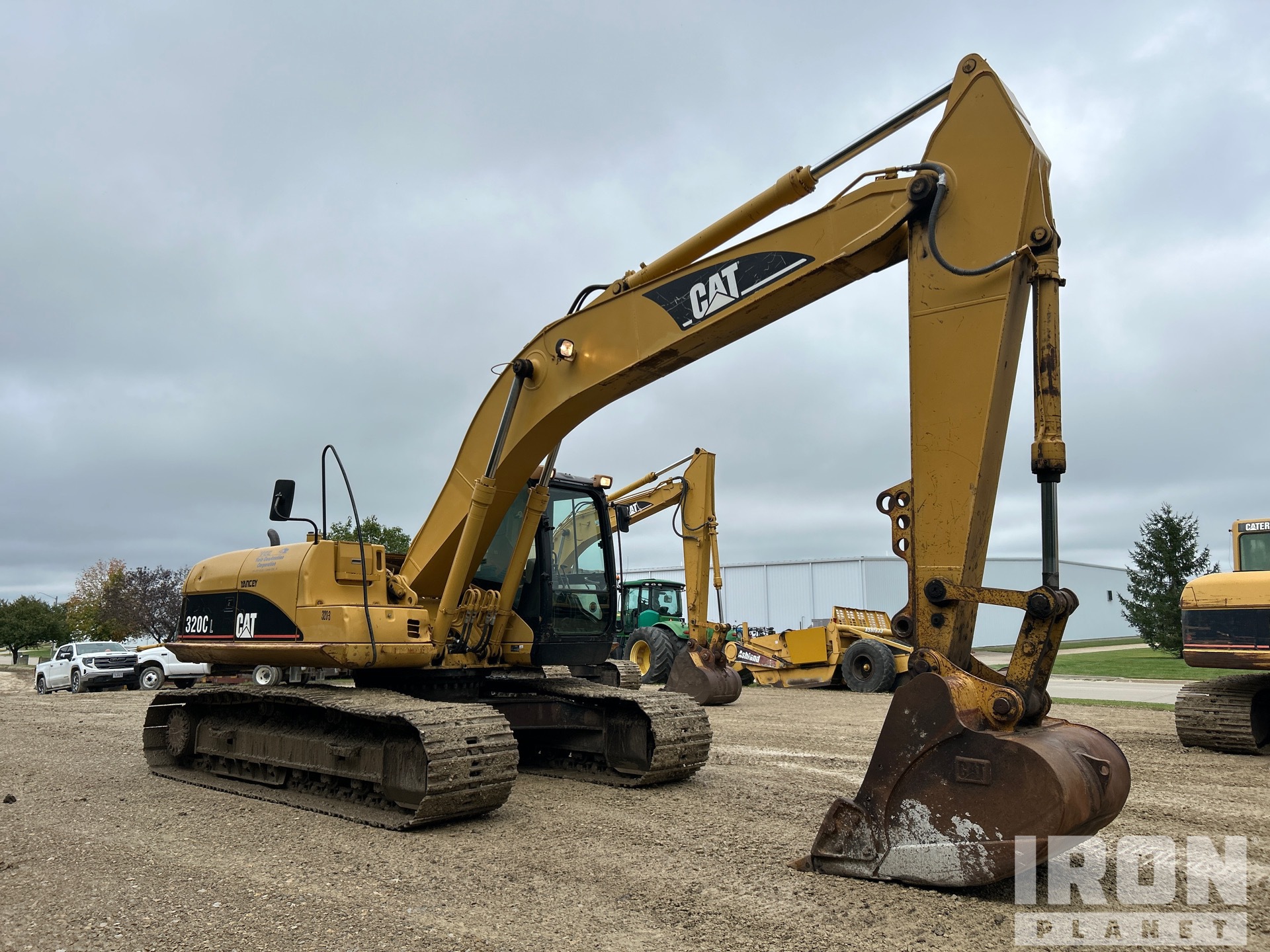 2001 Caterpillar 320C L