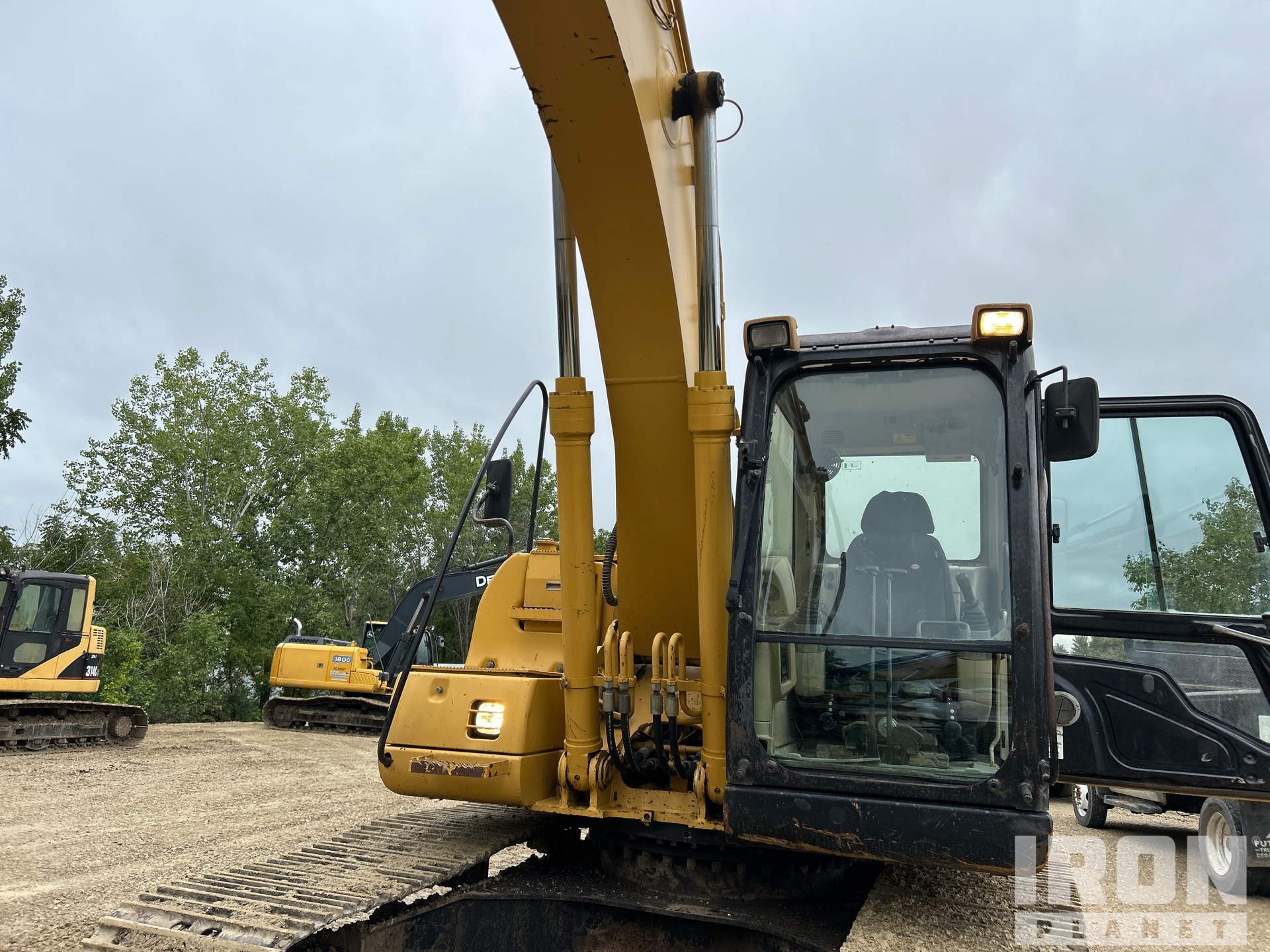 2005 Caterpillar 318C