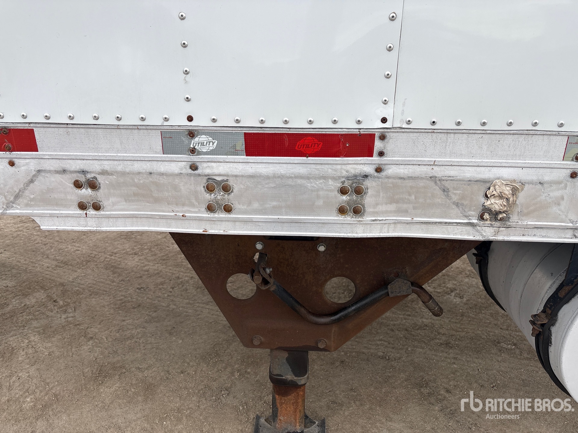 2012 Utility 53 FT X 102 IN T/A